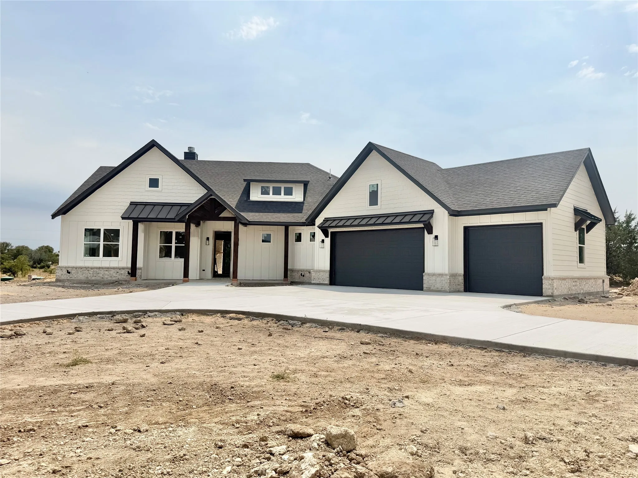 Single Family Residence For Sale in Parker County , 1000 Sabrina Court, Weatherford, Texas 76085, 3 Bedroom, 3 Bathroom, 3 Garage spaces, 1,902 Sqft, built in 2026, mls#21275991, Real Estate Agent in Weatherford, Homes For Sale in Parker county, Homes For Sale in Weatherford, Realtor in Weatherford Texas, Real Estate Brokerage Independent Realty Texas, Luminita Cordes Realtor