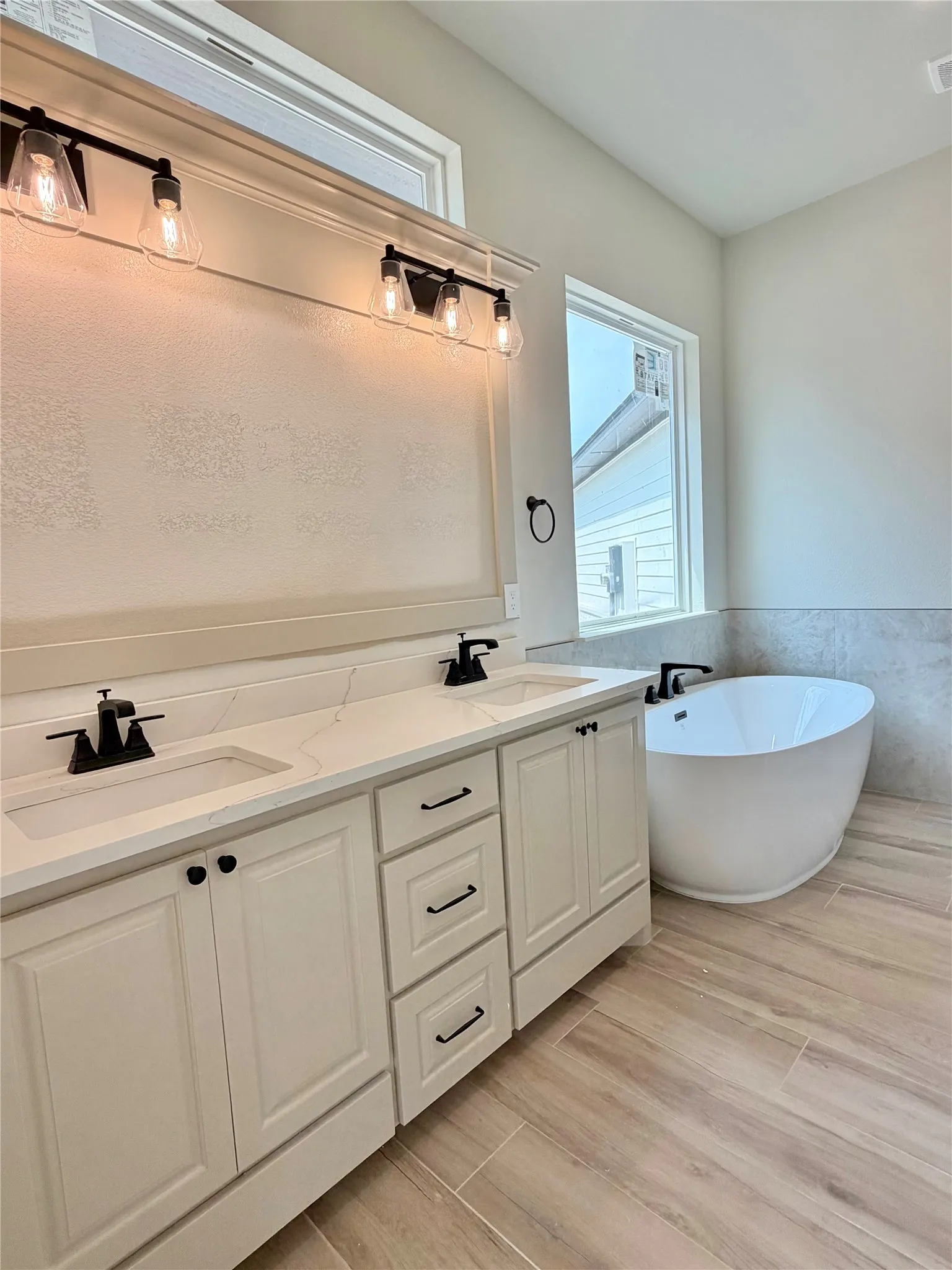 Single Family Residence For Sale in Parker County , 1000 Sabrina Court, Weatherford, Texas 76085, 3 Bedroom, 3 Bathroom, 3 Garage spaces, 1,902 Sqft, built in 2026, mls#21275991, Real Estate Agent in Weatherford, Homes For Sale in Parker county, Homes For Sale in Weatherford, Realtor in Weatherford Texas, Real Estate Brokerage Independent Realty Texas, Luminita Cordes Realtor