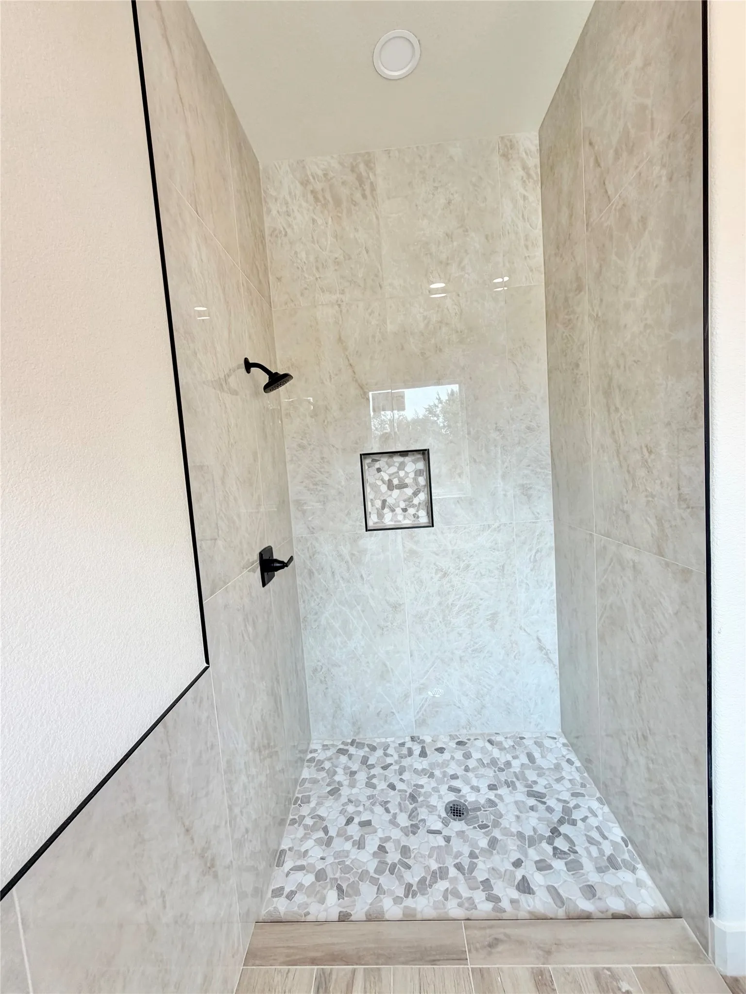 Single Family Residence For Sale in Parker County , 1000 Sabrina Court, Weatherford, Texas 76085, 3 Bedroom, 3 Bathroom, 3 Garage spaces, 1,902 Sqft, built in 2026, mls#21275991, Real Estate Agent in Weatherford, Homes For Sale in Parker county, Homes For Sale in Weatherford, Realtor in Weatherford Texas, Real Estate Brokerage Independent Realty Texas, Luminita Cordes Realtor