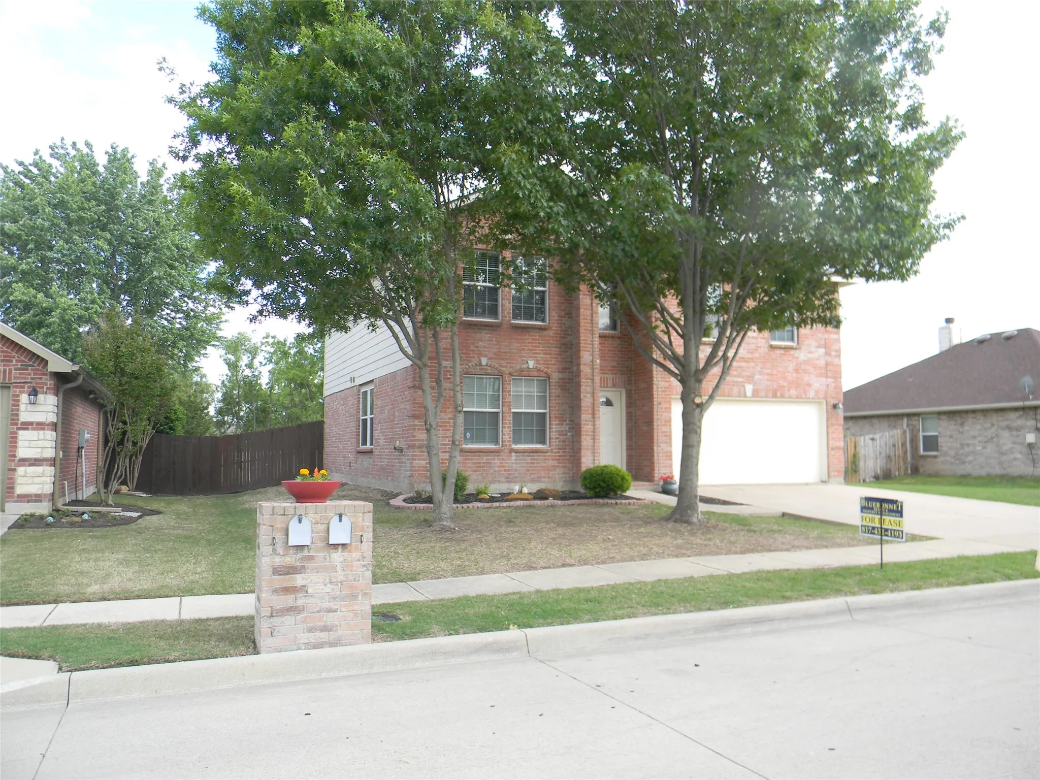 Single Family Residence For Rent in Tarrant County , 4636 Mountain Oak Street, Fort Worth, Texas 76244, 3 Bedroom, 3 Bathroom, 2 Garage spaces, 2,236 Sqft, built in 2007, mls#21277364, Real Estate Agent in Fort Worth, Homes For Rent in Tarrant county, Homes For Rent in Fort Worth, Realtor in Fort Worth Texas, Real Estate Brokerage Independent Realty Texas, Luminita Cordes Realtor