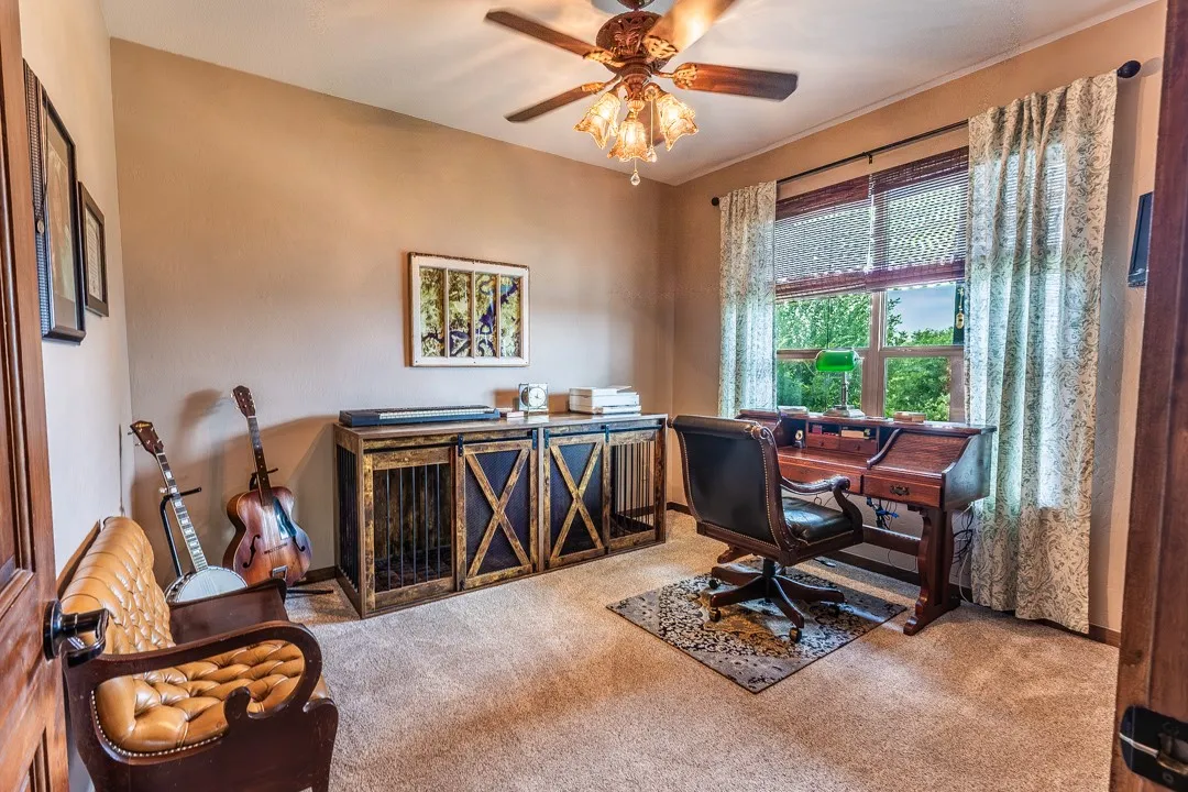 Office or bedroom on the lower level