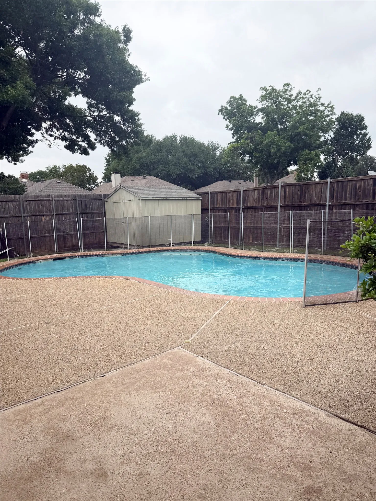Single Family Residence For Rent in Denton County , 2021 Espinosa Drive, Carrollton, Texas 75010, 3 Bedroom, 2 Bathroom, Garage spaces, 1,450 Sqft, built in 1985, mls#21277261, Real Estate Agent in Carrollton, Homes For Rent in Denton county, Homes For Rent in Carrollton, Realtor in Carrollton Texas, Real Estate Brokerage Independent Realty Texas, Luminita Cordes Realtor