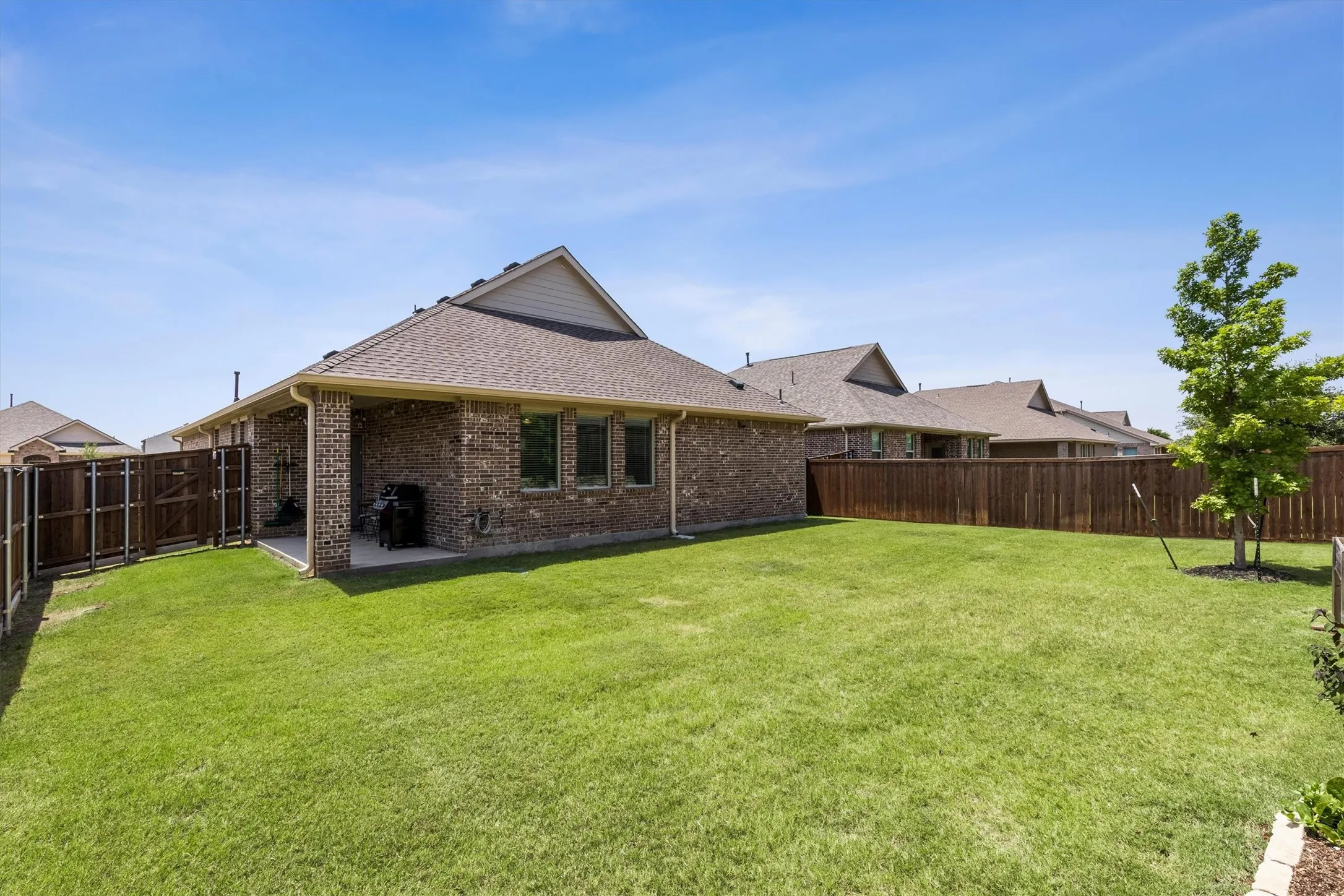 Single Family Residence For Sale in Denton County , 3021 Riddler Way, Little Elm, Texas 75068, 4 Bedroom, 2 Bathroom, 2 Garage spaces, 2,010 Sqft, built in 2022, mls#21271329, Real Estate Agent in Little Elm, Homes For Sale in Denton county, Homes For Sale in Little Elm, Realtor in Little Elm Texas, Real Estate Brokerage Independent Realty Texas, Luminita Cordes Realtor