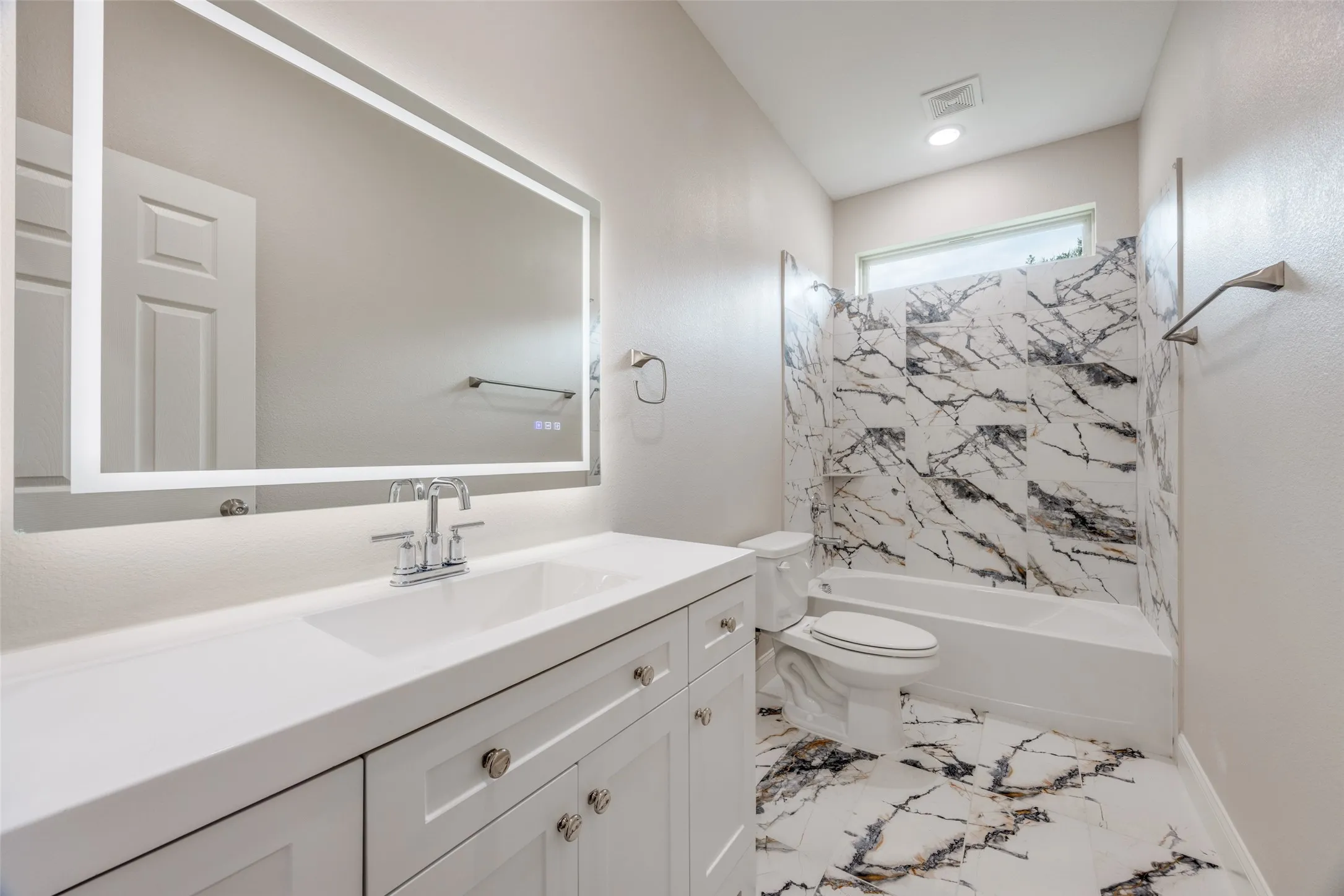 Single Family Residence For Sale in Hunt County , 1704 Kings Lane, Commerce, Texas 75428, 4 Bedrooms, 3 Bathrooms, 2 Garage spaces, 2,388 Sqft, built in 2025, Price $420,500, mls#21277414, Real Estate Agent in Commerce, Homes For Sale in Hunt county, Homes For Sale in Commerce, Realtor in Commerce Texas, Real Estate Brokerage Independent Realty Texas, Luminita Cordes Realtor