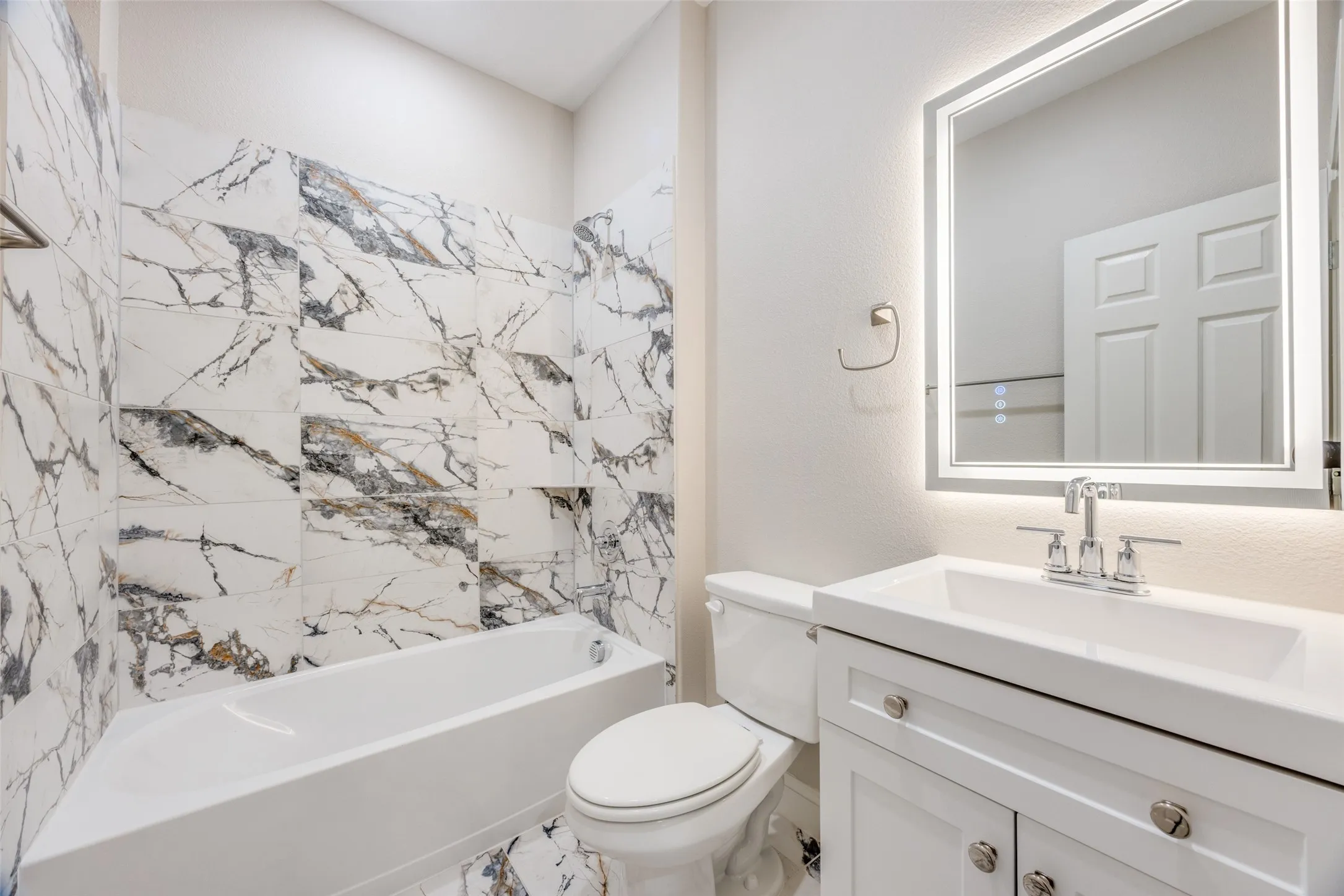 Single Family Residence For Sale in Hunt County , 1704 Kings Lane, Commerce, Texas 75428, 4 Bedrooms, 3 Bathrooms, 2 Garage spaces, 2,388 Sqft, built in 2025, Price $420,500, mls#21277414, Real Estate Agent in Commerce, Homes For Sale in Hunt county, Homes For Sale in Commerce, Realtor in Commerce Texas, Real Estate Brokerage Independent Realty Texas, Luminita Cordes Realtor