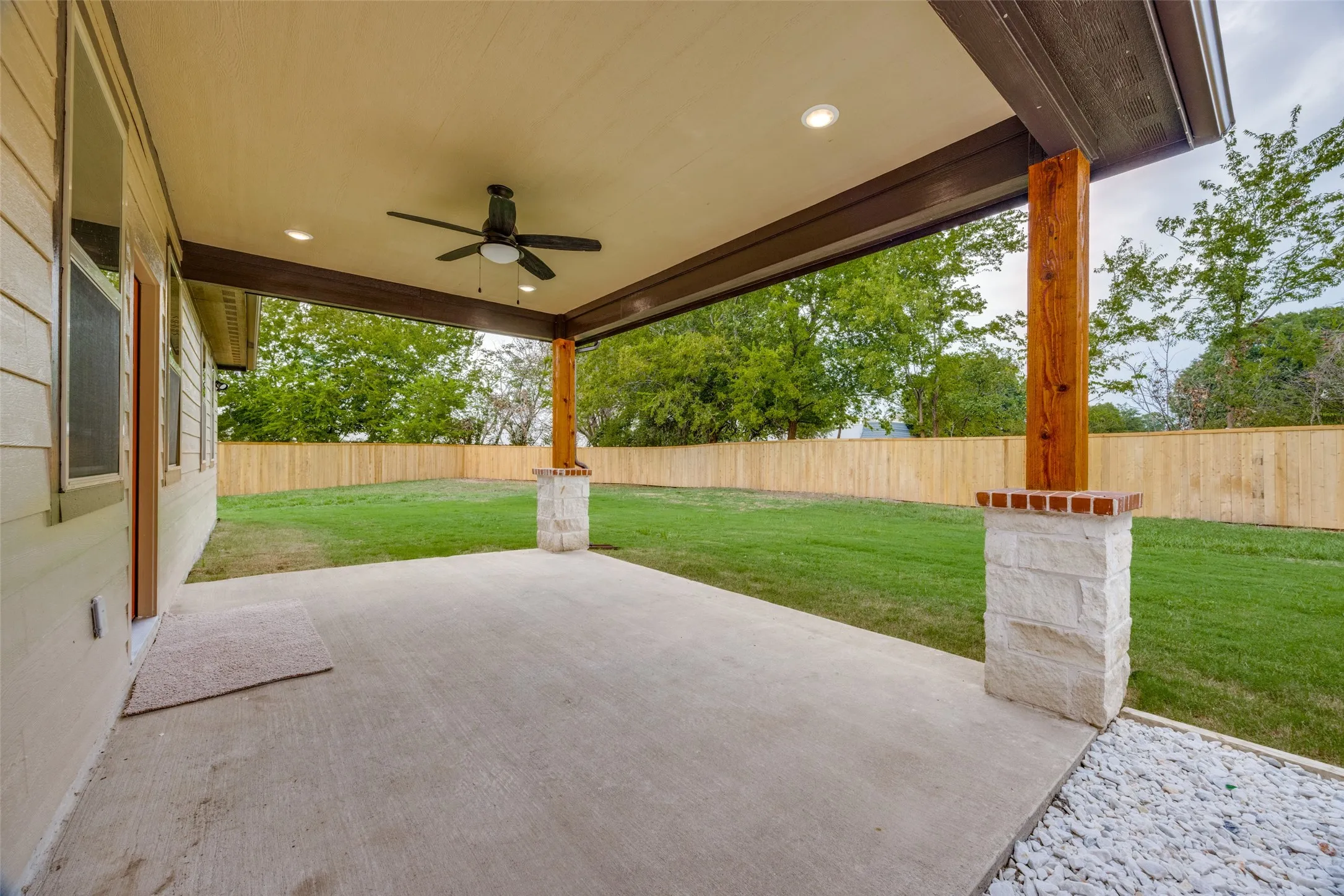 Single Family Residence For Sale in Hunt County , 1704 Kings Lane, Commerce, Texas 75428, 4 Bedrooms, 3 Bathrooms, 2 Garage spaces, 2,388 Sqft, built in 2025, Price $420,500, mls#21277414, Real Estate Agent in Commerce, Homes For Sale in Hunt county, Homes For Sale in Commerce, Realtor in Commerce Texas, Real Estate Brokerage Independent Realty Texas, Luminita Cordes Realtor