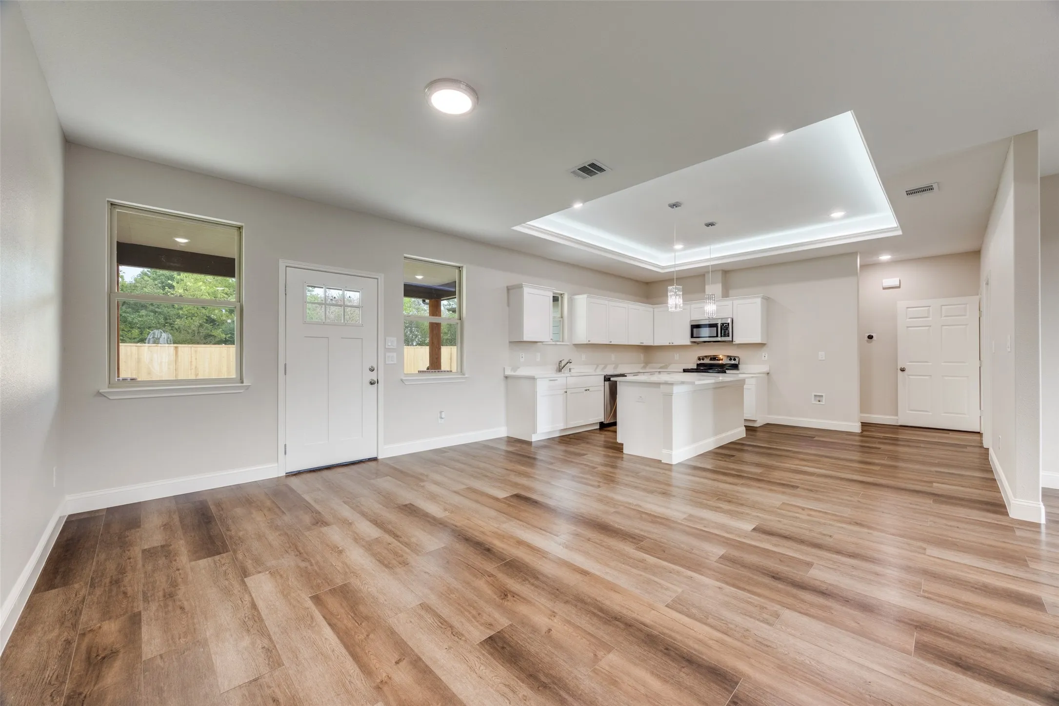 Single Family Residence For Sale in Hunt County , 1704 Kings Lane, Commerce, Texas 75428, 4 Bedrooms, 3 Bathrooms, 2 Garage spaces, 2,388 Sqft, built in 2025, Price $420,500, mls#21277414, Real Estate Agent in Commerce, Homes For Sale in Hunt county, Homes For Sale in Commerce, Realtor in Commerce Texas, Real Estate Brokerage Independent Realty Texas, Luminita Cordes Realtor