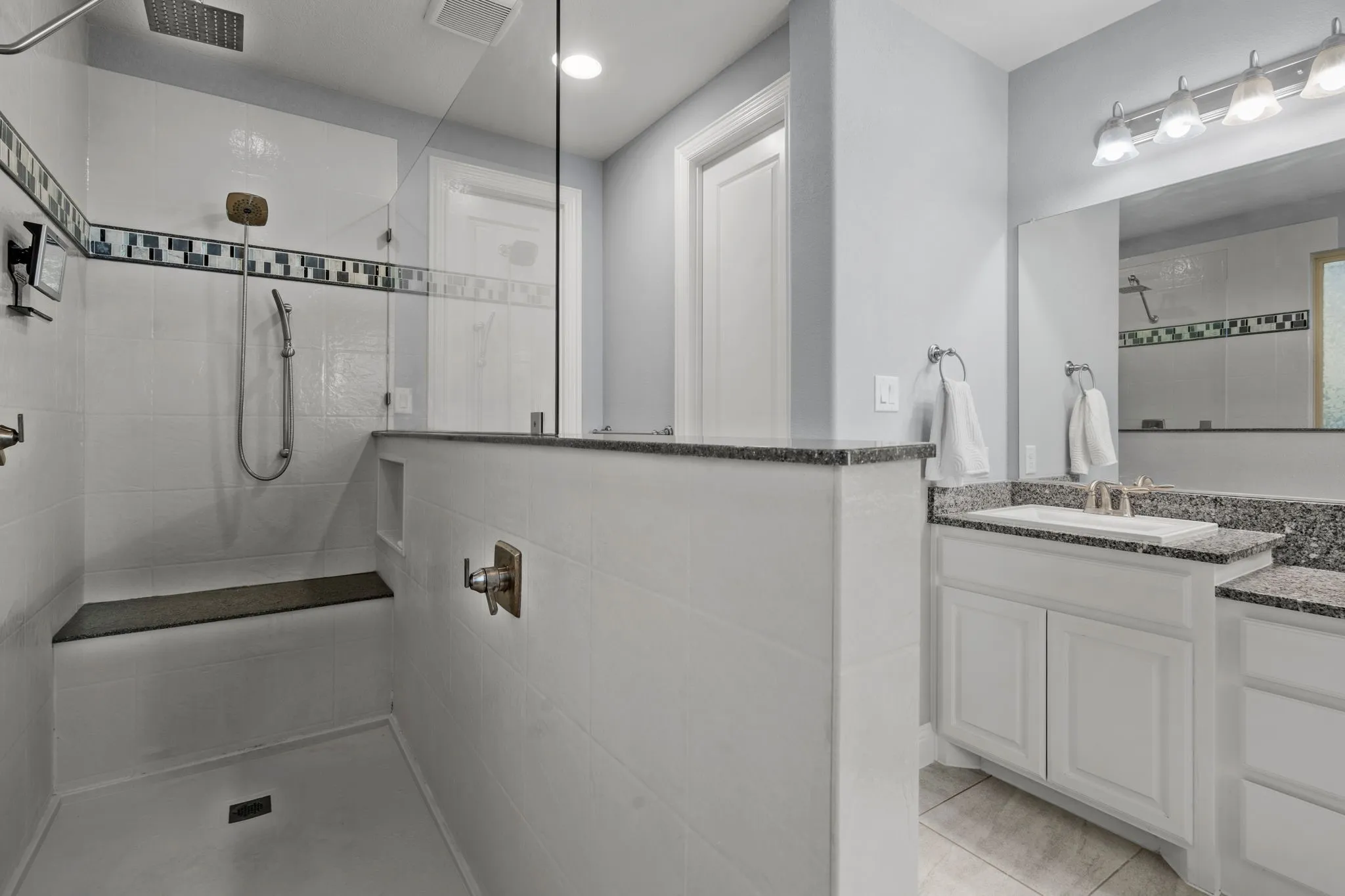 Single Family Residence For Sale in Denton County , 1413 10th Street, Argyle, Texas 76226, 4 Bedroom, 3 Bathroom, 3 Garage spaces, 3,459 Sqft, built in 2017, mls#21277441, Real Estate Agent in Argyle, Homes For Sale in Denton county, Homes For Sale in Argyle, Realtor in Argyle Texas, Real Estate Brokerage Independent Realty Texas, Luminita Cordes Realtor