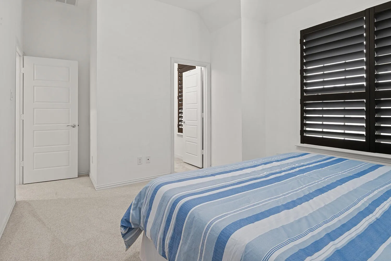 Single Family Residence For Sale in Collin County , 3521 Newport Drive, Prosper, Texas 75078, 4 Bedroom, 5 Bathroom, 3 Garage spaces, 4,034 Sqft, built in 2017, mls#21277448, Real Estate Agent in Prosper, Homes For Sale in Collin county, Homes For Sale in Prosper, Realtor in Prosper Texas, Real Estate Brokerage Independent Realty Texas, Luminita Cordes Realtor