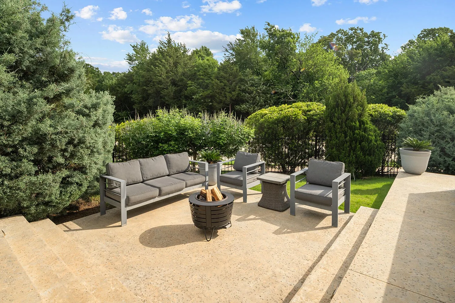 Single Family Residence For Sale in Collin County , 3521 Newport Drive, Prosper, Texas 75078, 4 Bedroom, 5 Bathroom, 3 Garage spaces, 4,034 Sqft, built in 2017, mls#21277448, Real Estate Agent in Prosper, Homes For Sale in Collin county, Homes For Sale in Prosper, Realtor in Prosper Texas, Real Estate Brokerage Independent Realty Texas, Luminita Cordes Realtor