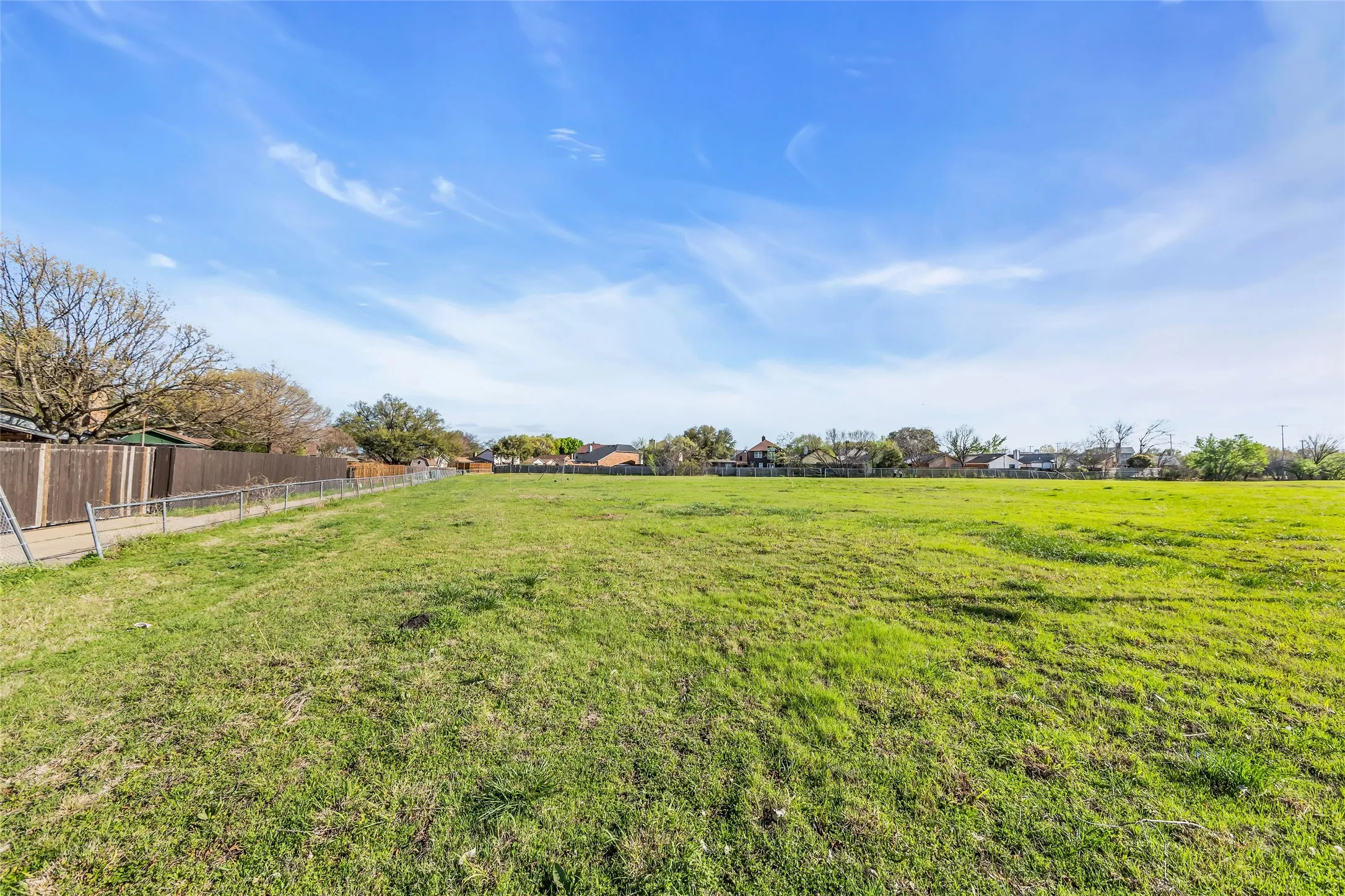 Unimproved Land For Sale in Dallas County , 5134 Northwest Highway, Garland, Texas 75043, 0, 0, Garage spaces, 0 Sqft, built in 0, Price $695,000, mls#21277411, Real Estate Agent in Garland, Homes For Sale in Dallas county, Homes For Sale in Garland, Realtor in Garland Texas, Real Estate Brokerage Independent Realty Texas, Luminita Cordes Realtor