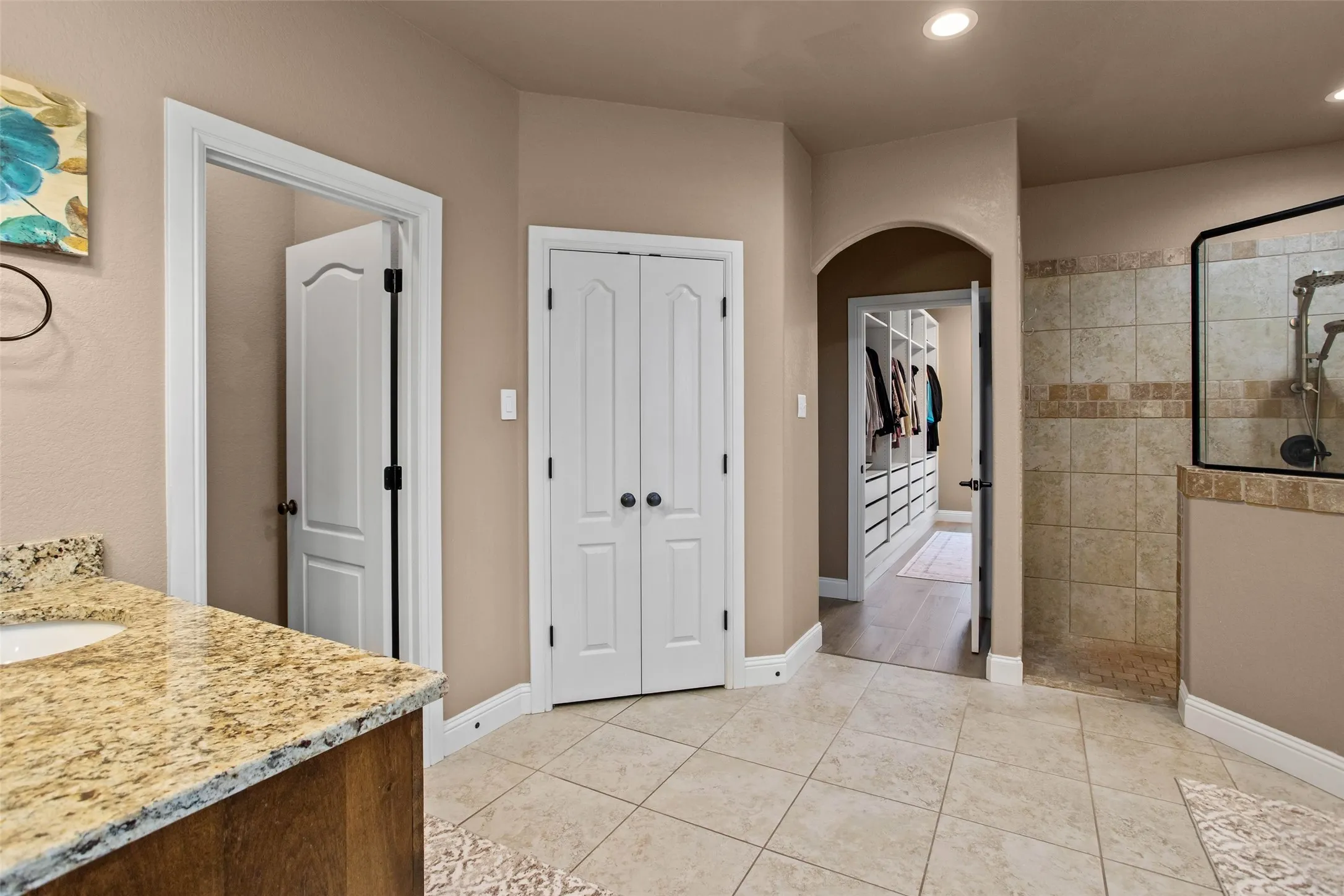 Single Family Residence For Sale in Parker County , 258 Scenic View Drive, Aledo, Texas 76008, 4 Bedroom, 4 Bathroom, 3 Garage spaces, 3,363 Sqft, built in 2014, Price $699,500, mls#21277442, Real Estate Agent in Aledo, Homes For Sale in Parker county, Homes For Sale in Aledo, Realtor in Aledo Texas, Real Estate Brokerage Independent Realty Texas, Luminita Cordes Realtor