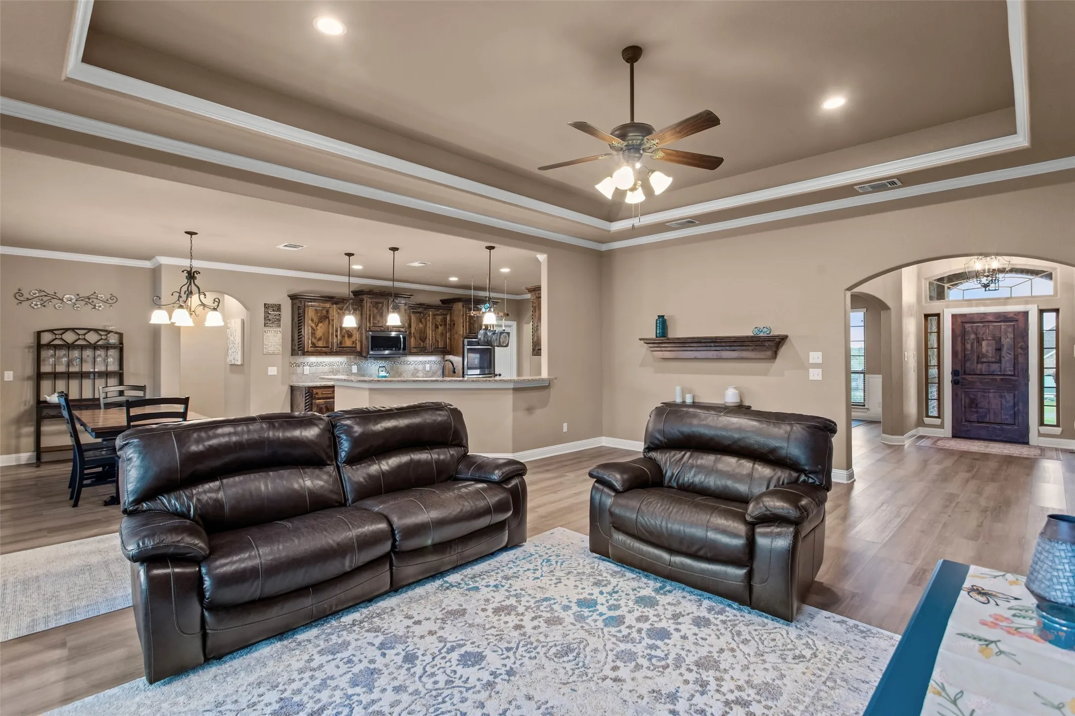 Single Family Residence For Sale in Parker County , 258 Scenic View Drive, Aledo, Texas 76008, 4 Bedroom, 4 Bathroom, 3 Garage spaces, 3,363 Sqft, built in 2014, Price $699,500, mls#21277442, Real Estate Agent in Aledo, Homes For Sale in Parker county, Homes For Sale in Aledo, Realtor in Aledo Texas, Real Estate Brokerage Independent Realty Texas, Luminita Cordes Realtor
