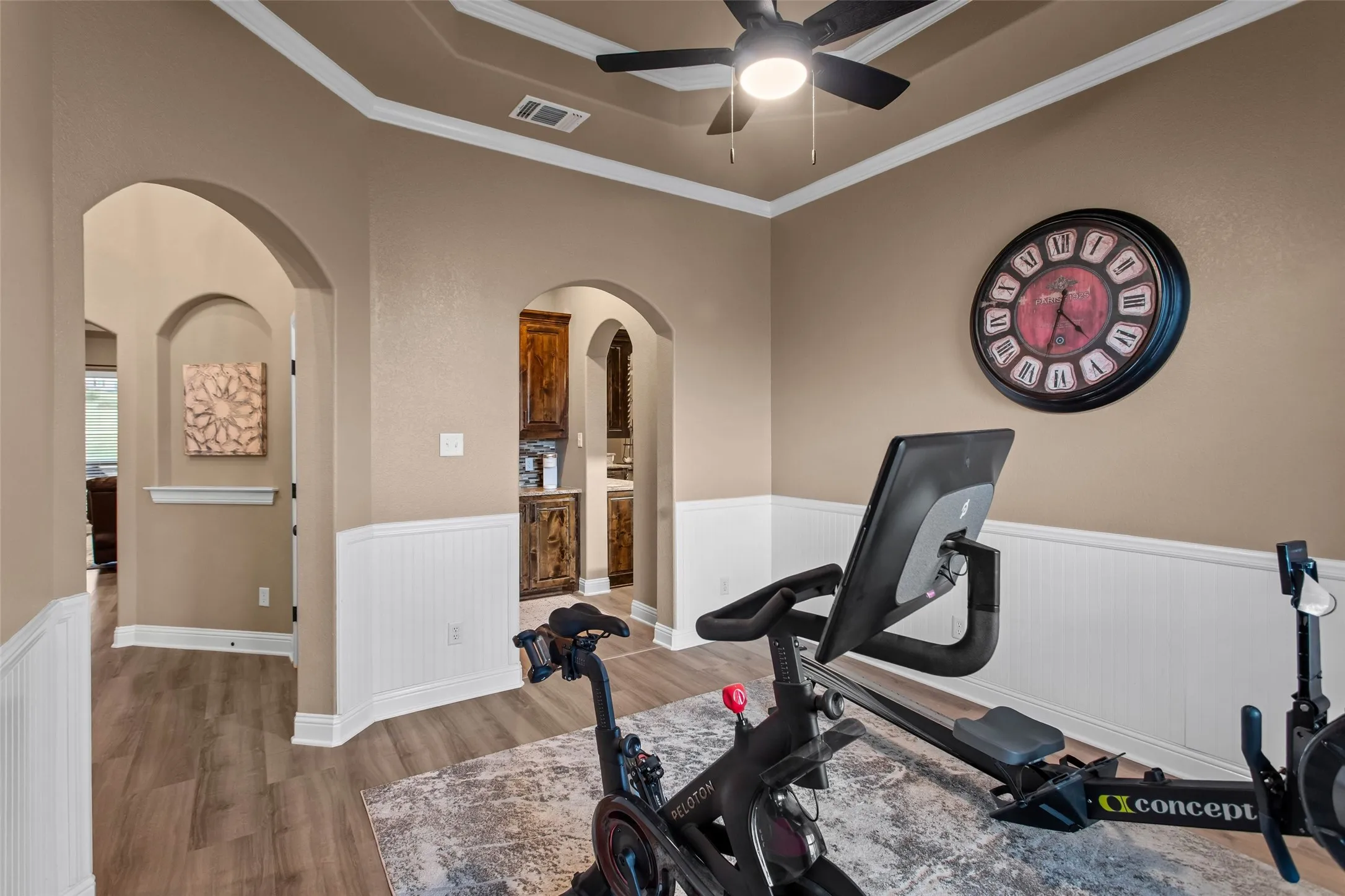 Single Family Residence For Sale in Parker County , 258 Scenic View Drive, Aledo, Texas 76008, 4 Bedroom, 4 Bathroom, 3 Garage spaces, 3,363 Sqft, built in 2014, Price $699,500, mls#21277442, Real Estate Agent in Aledo, Homes For Sale in Parker county, Homes For Sale in Aledo, Realtor in Aledo Texas, Real Estate Brokerage Independent Realty Texas, Luminita Cordes Realtor