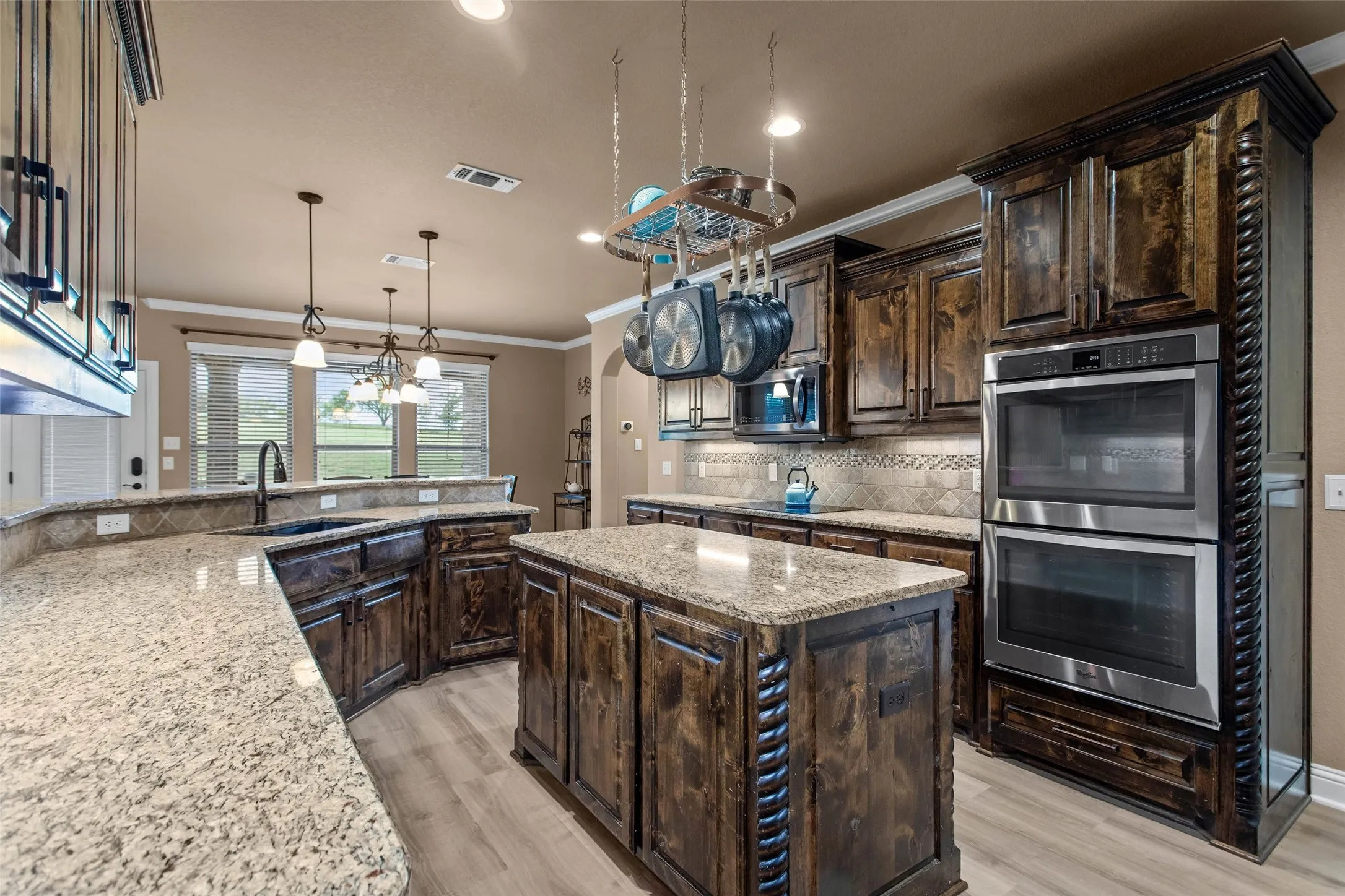 Single Family Residence For Sale in Parker County , 258 Scenic View Drive, Aledo, Texas 76008, 4 Bedroom, 4 Bathroom, 3 Garage spaces, 3,363 Sqft, built in 2014, Price $699,500, mls#21277442, Real Estate Agent in Aledo, Homes For Sale in Parker county, Homes For Sale in Aledo, Realtor in Aledo Texas, Real Estate Brokerage Independent Realty Texas, Luminita Cordes Realtor
