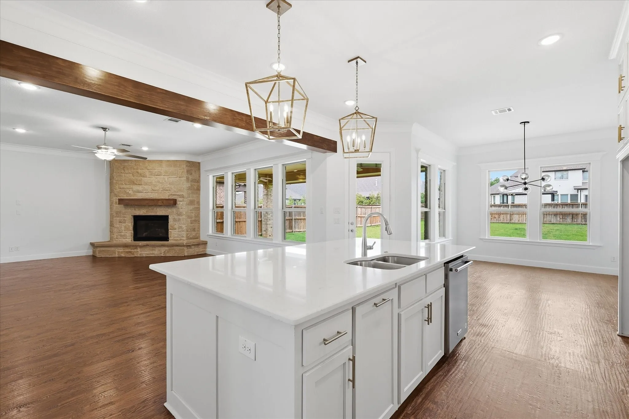 Single Family Residence For Sale in Tarrant County , 7417 Seclusion Ridge Drive, Arlington, Texas 76001, 4 Bedroom, 4 Bathroom, 2 Garage spaces, 3,917 Sqft, built in 2017, mls#21277194, Real Estate Agent in Arlington, Homes For Sale in Tarrant county, Homes For Sale in Arlington, Realtor in Arlington Texas, Real Estate Brokerage Independent Realty Texas, Luminita Cordes Realtor