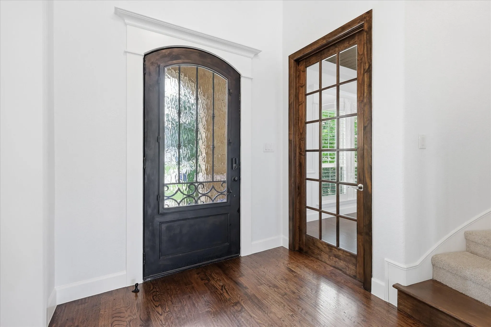 Single Family Residence For Sale in Tarrant County , 7417 Seclusion Ridge Drive, Arlington, Texas 76001, 4 Bedroom, 4 Bathroom, 2 Garage spaces, 3,917 Sqft, built in 2017, mls#21277194, Real Estate Agent in Arlington, Homes For Sale in Tarrant county, Homes For Sale in Arlington, Realtor in Arlington Texas, Real Estate Brokerage Independent Realty Texas, Luminita Cordes Realtor