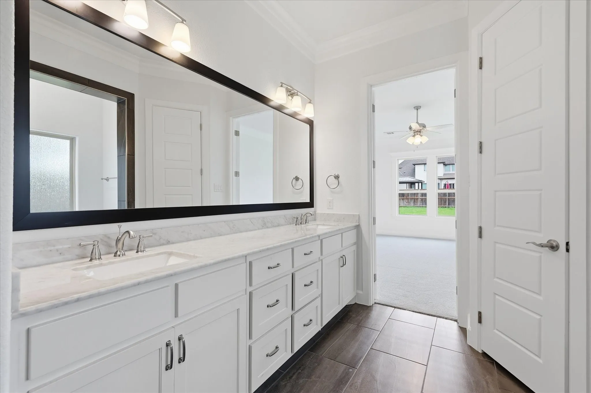 Single Family Residence For Sale in Tarrant County , 7417 Seclusion Ridge Drive, Arlington, Texas 76001, 4 Bedroom, 4 Bathroom, 2 Garage spaces, 3,917 Sqft, built in 2017, mls#21277194, Real Estate Agent in Arlington, Homes For Sale in Tarrant county, Homes For Sale in Arlington, Realtor in Arlington Texas, Real Estate Brokerage Independent Realty Texas, Luminita Cordes Realtor