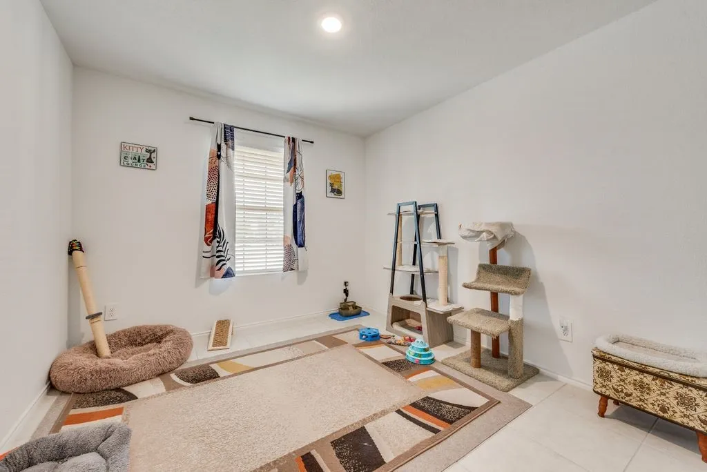 Single Family Residence For Sale in Ellis County , 712 Odlozil Lane, Ennis, Texas 75119, 3 Bedroom, 2 Bathroom, 2 Garage spaces, 1,522 Sqft, built in 2022, mls#21277466, Real Estate Agent in Ennis, Homes For Sale in Ellis county, Homes For Sale in Ennis, Realtor in Ennis Texas, Real Estate Brokerage Independent Realty Texas, Luminita Cordes Realtor