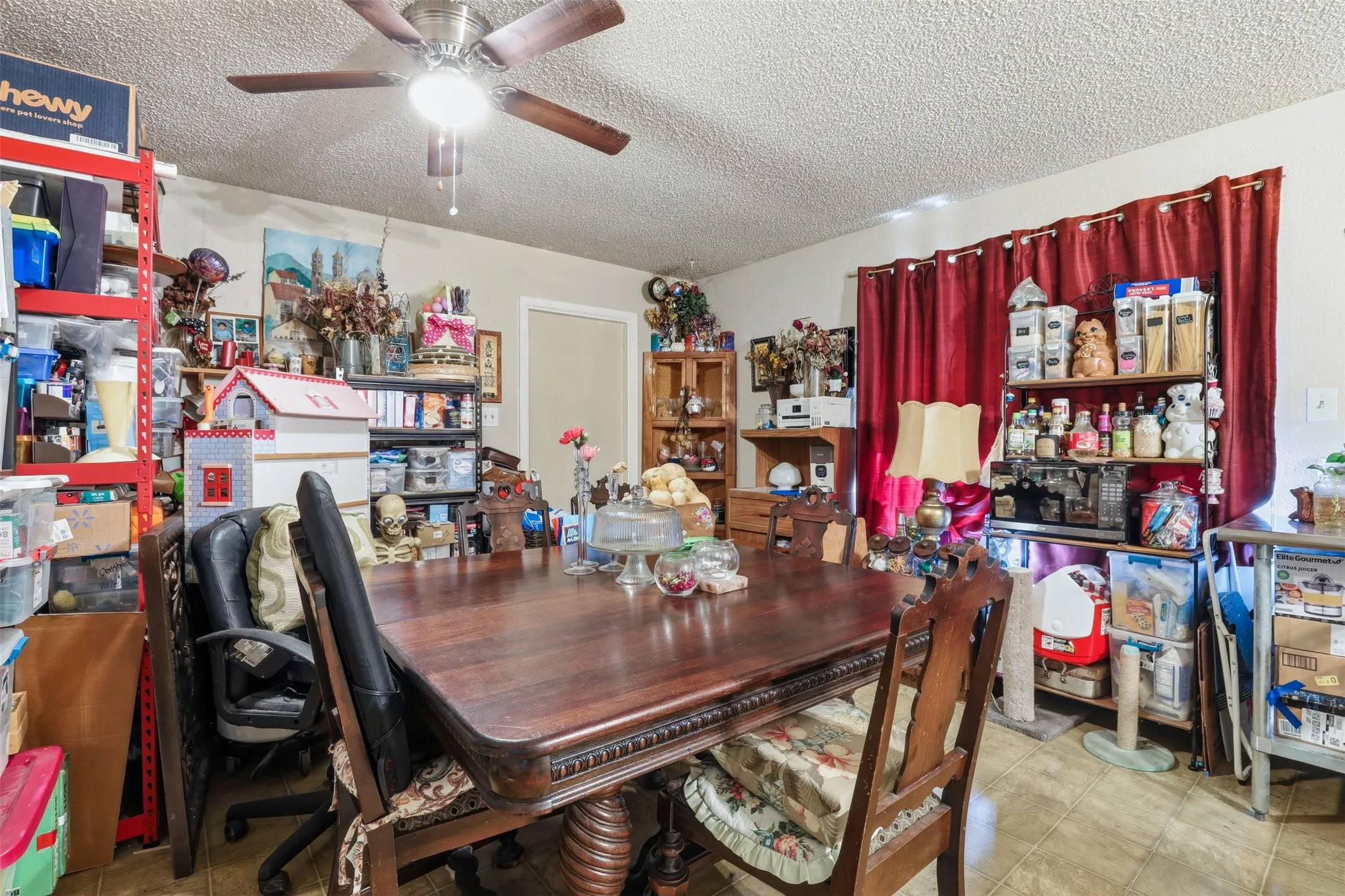 Single Family Residence For Sale in Hood County , 606 E Barton Street, Granbury, Texas 76048, 3 Bedroom, 1 Bathroom, 1 Garage spaces, 1,188 Sqft, built in 1980, mls#21267567, Real Estate Agent in Granbury, Homes For Sale in Hood county, Homes For Sale in Granbury, Realtor in Granbury Texas, Real Estate Brokerage Independent Realty Texas, Luminita Cordes Realtor
