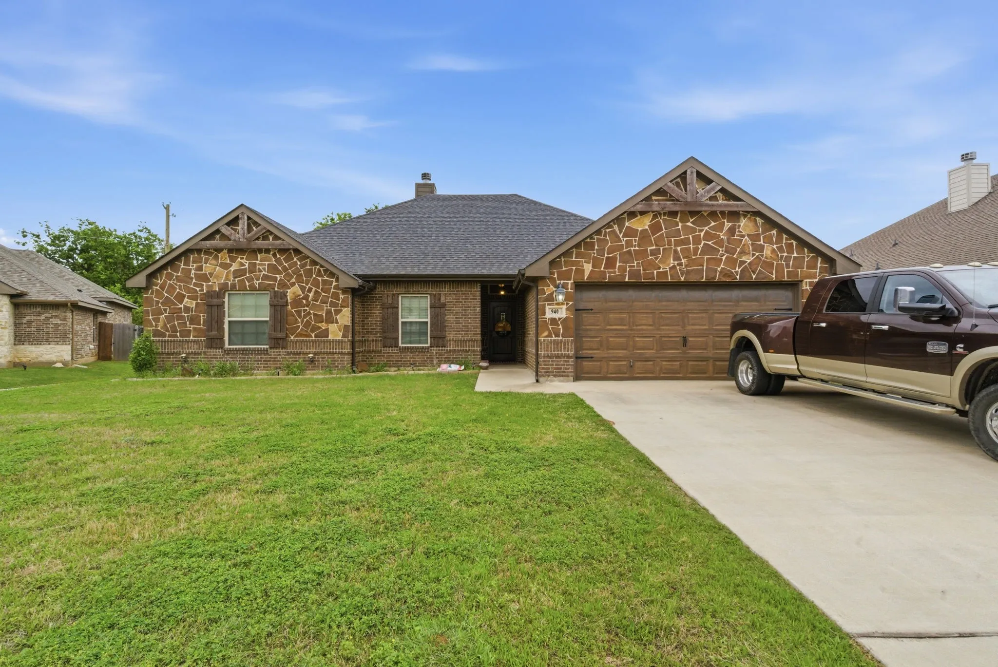 For Sale in Erath County , 940 Elk Rdg Drive, Stephenville, Texas 76401, 3 Bedroom, 2 Bathroom, 2 Garage spaces, 0 Sqft, built in 2019, mls#21276659, Real Estate Agent in Stephenville, Homes For Sale in Erath county, Homes For Sale in Stephenville, Realtor in Stephenville Texas, Real Estate Brokerage Independent Realty Texas, Luminita Cordes Realtor