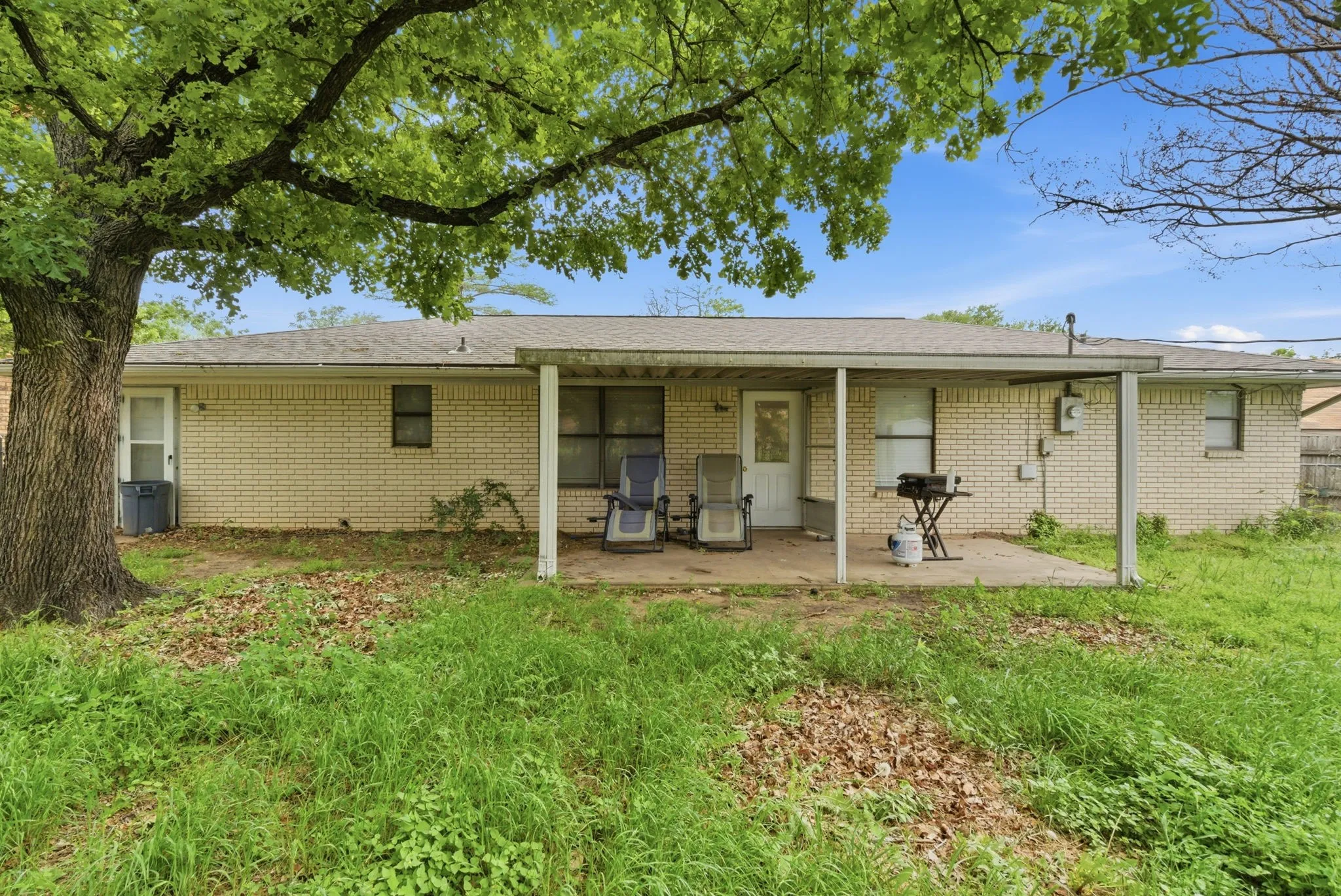 For Sale in Erath County , 209 Moonlight- Trail, Stephenville, Texas 76401, 3 Bedroom, 2 Bathroom, 2 Garage spaces, 0 Sqft, built in 1981, mls#21276346, Real Estate Agent in Stephenville, Homes For Sale in Erath county, Homes For Sale in Stephenville, Realtor in Stephenville Texas, Real Estate Brokerage Independent Realty Texas, Luminita Cordes Realtor
