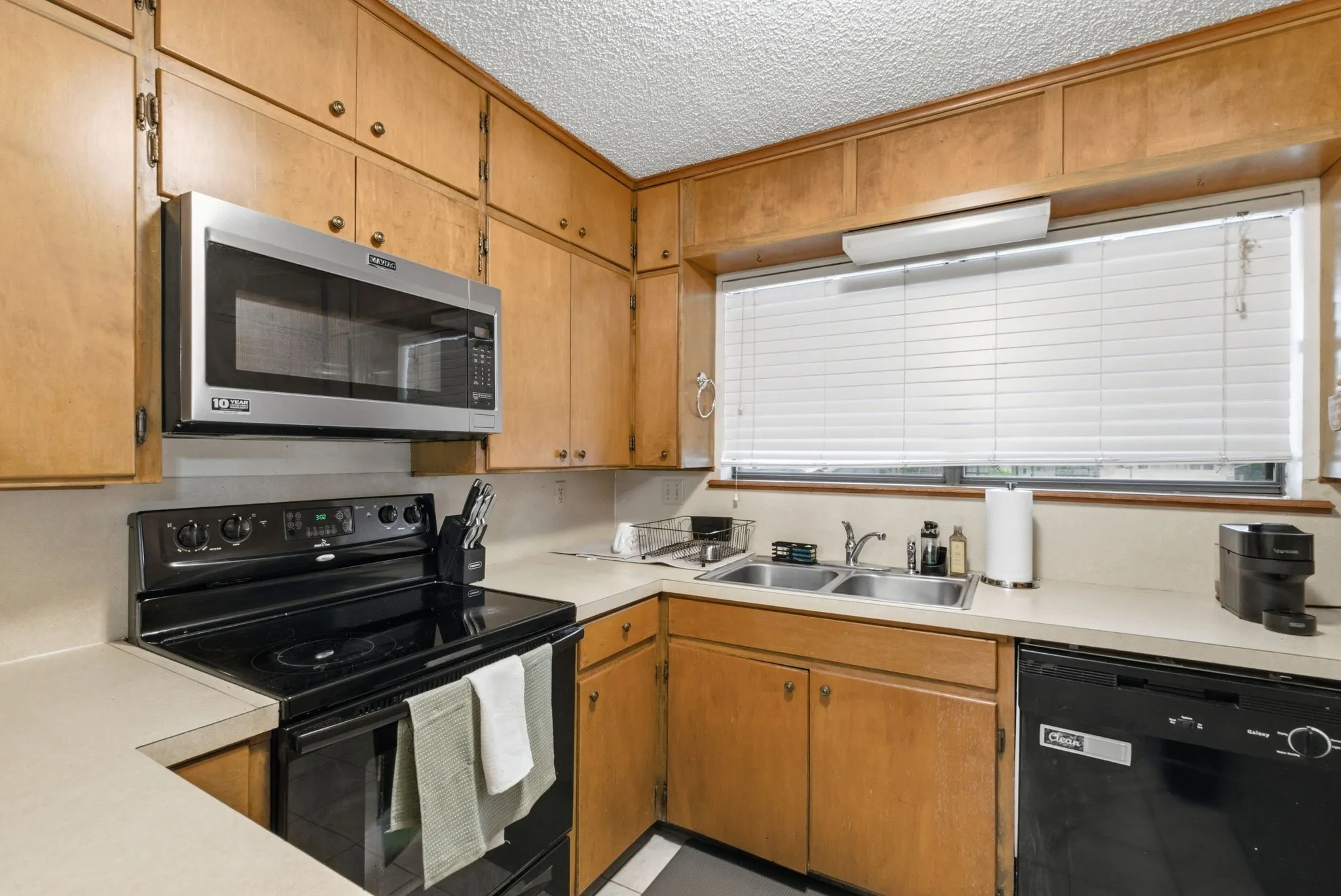 For Sale in Erath County , 209 Moonlight- Trail, Stephenville, Texas 76401, 3 Bedroom, 2 Bathroom, 2 Garage spaces, 0 Sqft, built in 1981, mls#21276346, Real Estate Agent in Stephenville, Homes For Sale in Erath county, Homes For Sale in Stephenville, Realtor in Stephenville Texas, Real Estate Brokerage Independent Realty Texas, Luminita Cordes Realtor