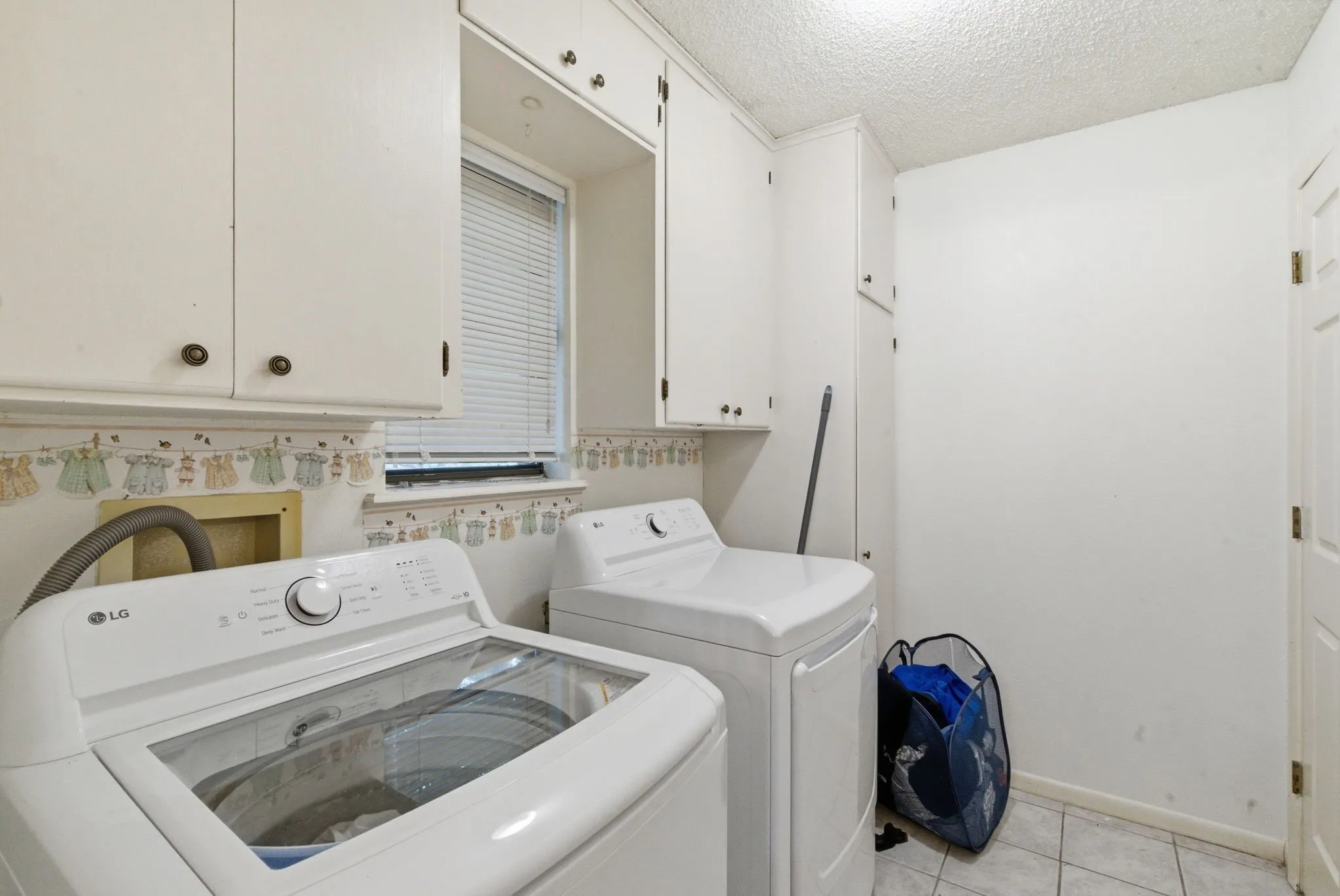 For Sale in Erath County , 209 Moonlight- Trail, Stephenville, Texas 76401, 3 Bedroom, 2 Bathroom, 2 Garage spaces, 0 Sqft, built in 1981, mls#21276346, Real Estate Agent in Stephenville, Homes For Sale in Erath county, Homes For Sale in Stephenville, Realtor in Stephenville Texas, Real Estate Brokerage Independent Realty Texas, Luminita Cordes Realtor