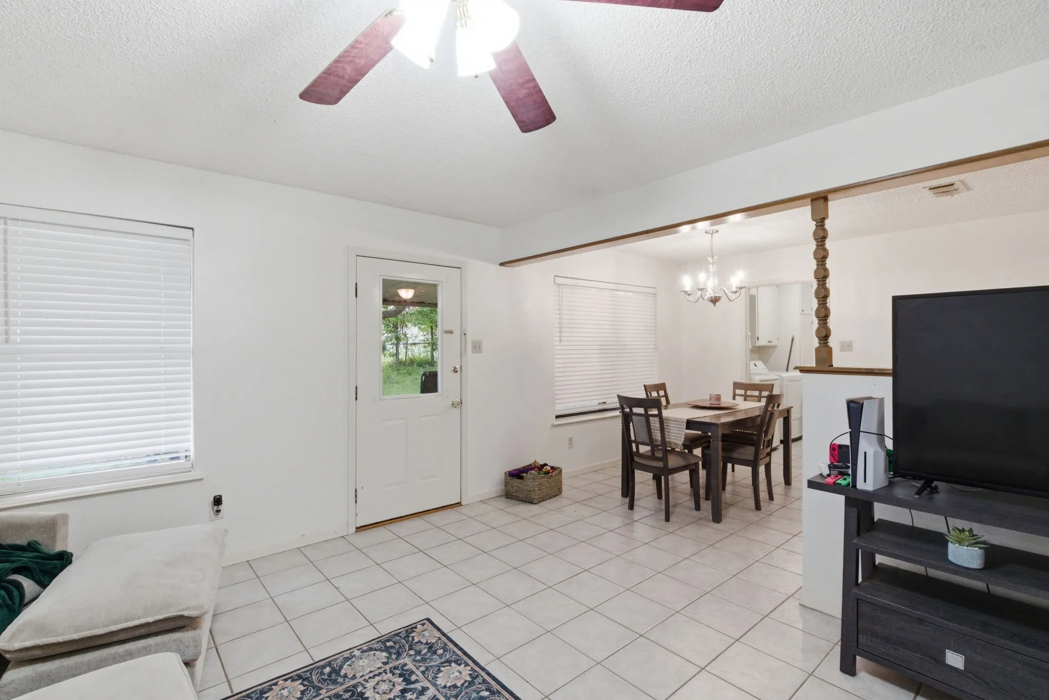 For Sale in Erath County , 209 Moonlight- Trail, Stephenville, Texas 76401, 3 Bedroom, 2 Bathroom, 2 Garage spaces, 0 Sqft, built in 1981, mls#21276346, Real Estate Agent in Stephenville, Homes For Sale in Erath county, Homes For Sale in Stephenville, Realtor in Stephenville Texas, Real Estate Brokerage Independent Realty Texas, Luminita Cordes Realtor