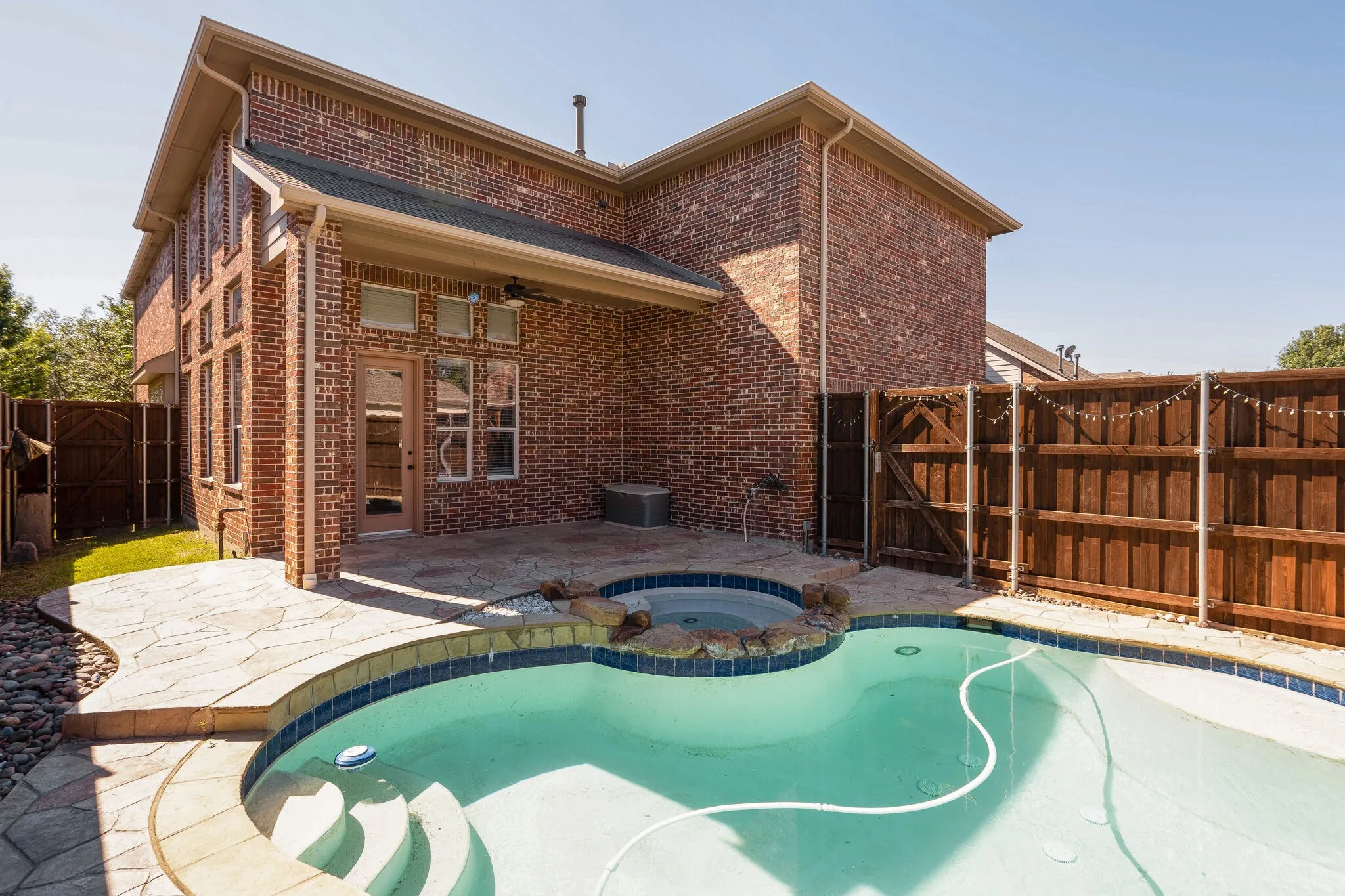 Single Family Residence For Rent in Denton County , 2746 Nightwind Court, Frisco, Texas 75034, 4 Bedroom, 4 Bathroom, 2 Garage spaces, 4,026 Sqft, built in 2004, mls#21274628, Real Estate Agent in Frisco, Homes For Rent in Denton county, Homes For Rent in Frisco, Realtor in Frisco Texas, Real Estate Brokerage Independent Realty Texas, Luminita Cordes Realtor