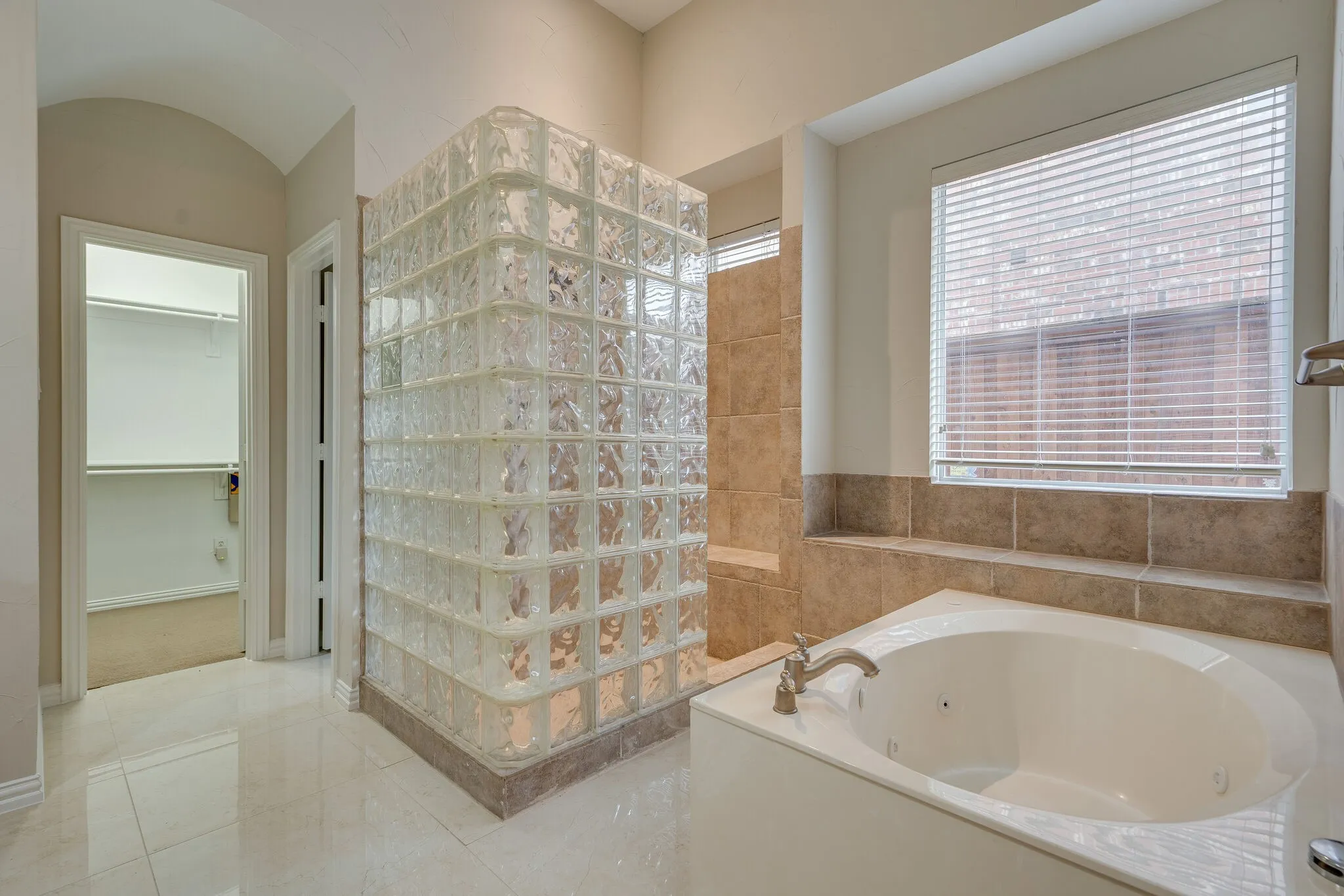 Single Family Residence For Rent in Denton County , 2746 Nightwind Court, Frisco, Texas 75034, 4 Bedroom, 4 Bathroom, 2 Garage spaces, 4,026 Sqft, built in 2004, mls#21274628, Real Estate Agent in Frisco, Homes For Rent in Denton county, Homes For Rent in Frisco, Realtor in Frisco Texas, Real Estate Brokerage Independent Realty Texas, Luminita Cordes Realtor