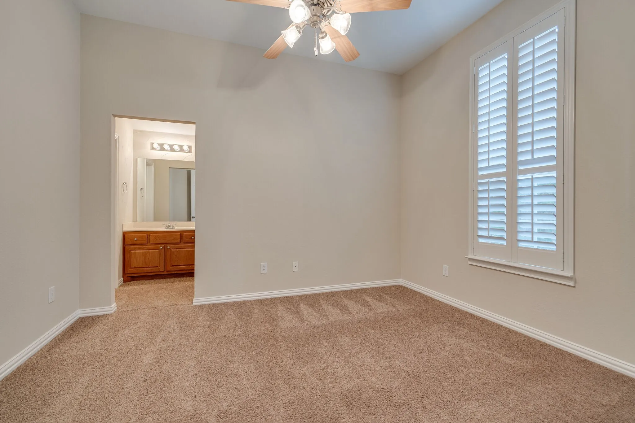 Single Family Residence For Rent in Denton County , 2746 Nightwind Court, Frisco, Texas 75034, 4 Bedroom, 4 Bathroom, 2 Garage spaces, 4,026 Sqft, built in 2004, mls#21274628, Real Estate Agent in Frisco, Homes For Rent in Denton county, Homes For Rent in Frisco, Realtor in Frisco Texas, Real Estate Brokerage Independent Realty Texas, Luminita Cordes Realtor