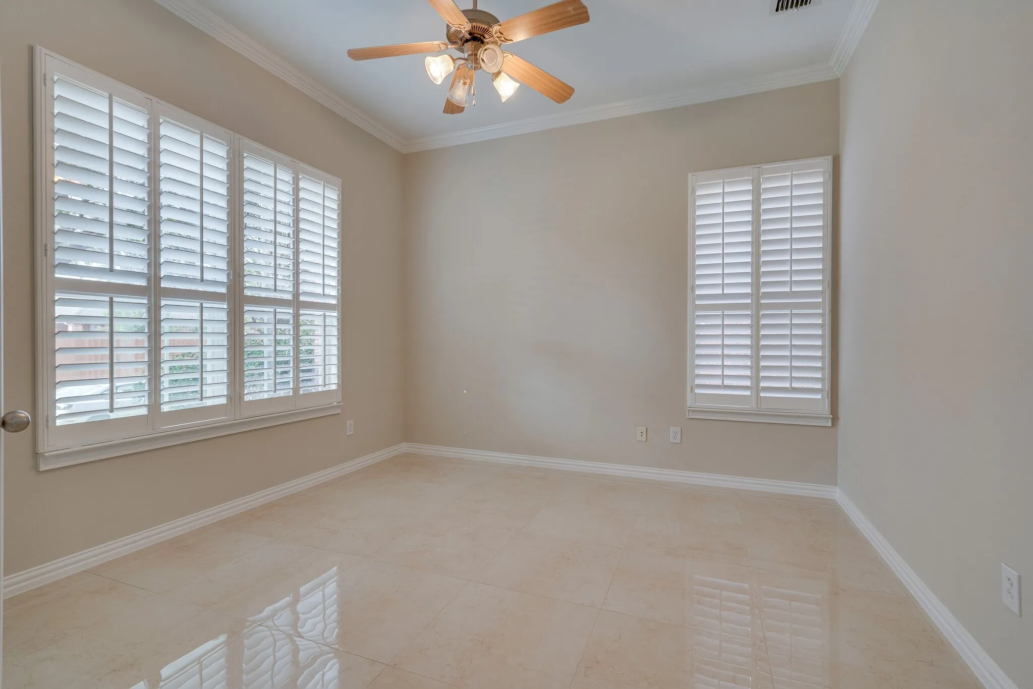 Single Family Residence For Rent in Denton County , 2746 Nightwind Court, Frisco, Texas 75034, 4 Bedroom, 4 Bathroom, 2 Garage spaces, 4,026 Sqft, built in 2004, mls#21274628, Real Estate Agent in Frisco, Homes For Rent in Denton county, Homes For Rent in Frisco, Realtor in Frisco Texas, Real Estate Brokerage Independent Realty Texas, Luminita Cordes Realtor