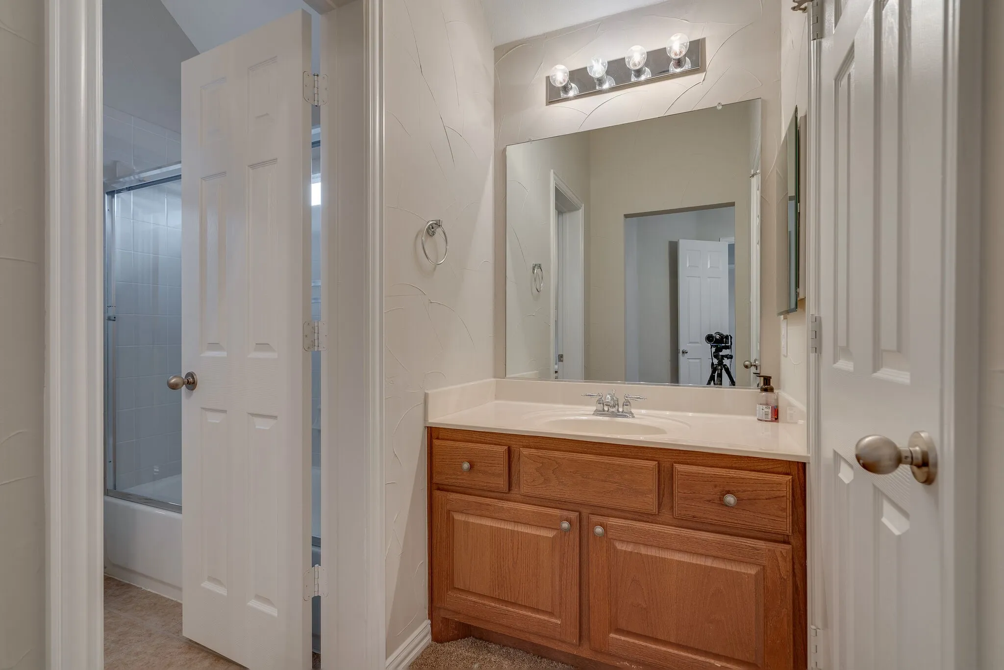 Single Family Residence For Rent in Denton County , 2746 Nightwind Court, Frisco, Texas 75034, 4 Bedroom, 4 Bathroom, 2 Garage spaces, 4,026 Sqft, built in 2004, mls#21274628, Real Estate Agent in Frisco, Homes For Rent in Denton county, Homes For Rent in Frisco, Realtor in Frisco Texas, Real Estate Brokerage Independent Realty Texas, Luminita Cordes Realtor