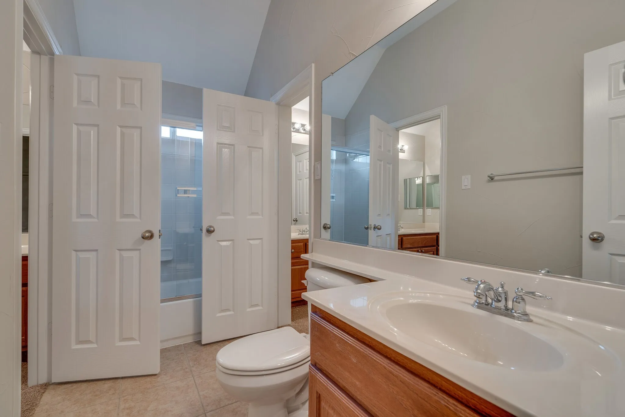Single Family Residence For Rent in Denton County , 2746 Nightwind Court, Frisco, Texas 75034, 4 Bedroom, 4 Bathroom, 2 Garage spaces, 4,026 Sqft, built in 2004, mls#21274628, Real Estate Agent in Frisco, Homes For Rent in Denton county, Homes For Rent in Frisco, Realtor in Frisco Texas, Real Estate Brokerage Independent Realty Texas, Luminita Cordes Realtor
