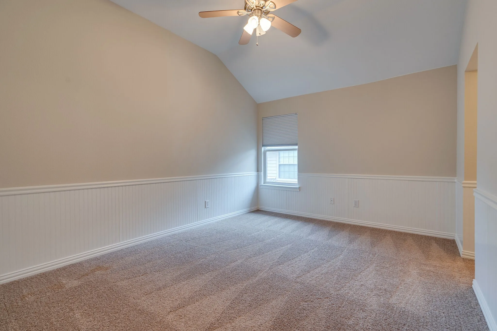 Single Family Residence For Rent in Denton County , 2746 Nightwind Court, Frisco, Texas 75034, 4 Bedroom, 4 Bathroom, 2 Garage spaces, 4,026 Sqft, built in 2004, mls#21274628, Real Estate Agent in Frisco, Homes For Rent in Denton county, Homes For Rent in Frisco, Realtor in Frisco Texas, Real Estate Brokerage Independent Realty Texas, Luminita Cordes Realtor