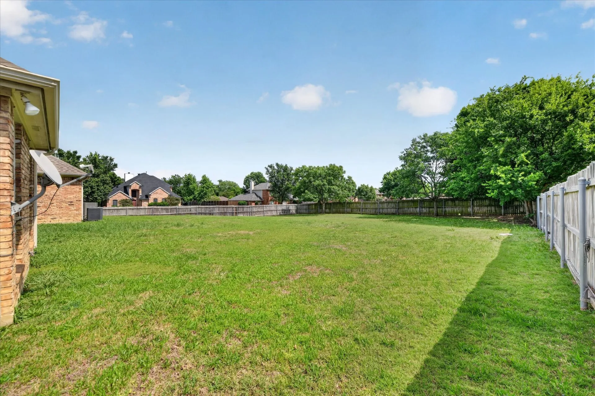 Single Family Residence For Rent in Tarrant County , 914 Dove Creek Trail, Southlake, Texas 76092, 5 Bedroom, 4 Bathroom, 2 Garage spaces, 3,151 Sqft, built in 1998, mls#21274710, Real Estate Agent in Southlake, Homes For Rent in Tarrant county, Homes For Rent in Southlake, Realtor in Southlake Texas, Real Estate Brokerage Independent Realty Texas, Luminita Cordes Realtor