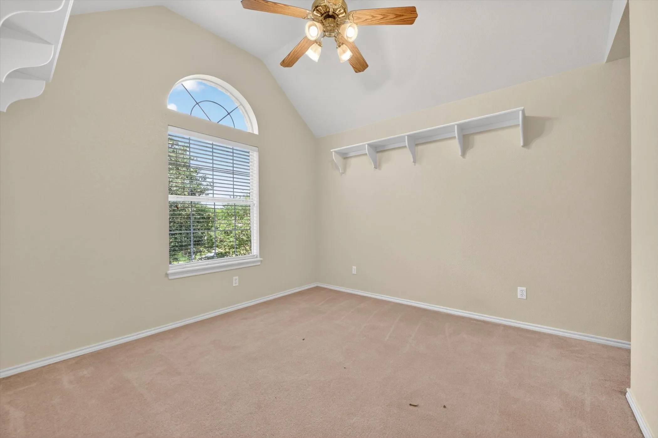 Single Family Residence For Rent in Tarrant County , 914 Dove Creek Trail, Southlake, Texas 76092, 5 Bedroom, 4 Bathroom, 2 Garage spaces, 3,151 Sqft, built in 1998, mls#21274710, Real Estate Agent in Southlake, Homes For Rent in Tarrant county, Homes For Rent in Southlake, Realtor in Southlake Texas, Real Estate Brokerage Independent Realty Texas, Luminita Cordes Realtor