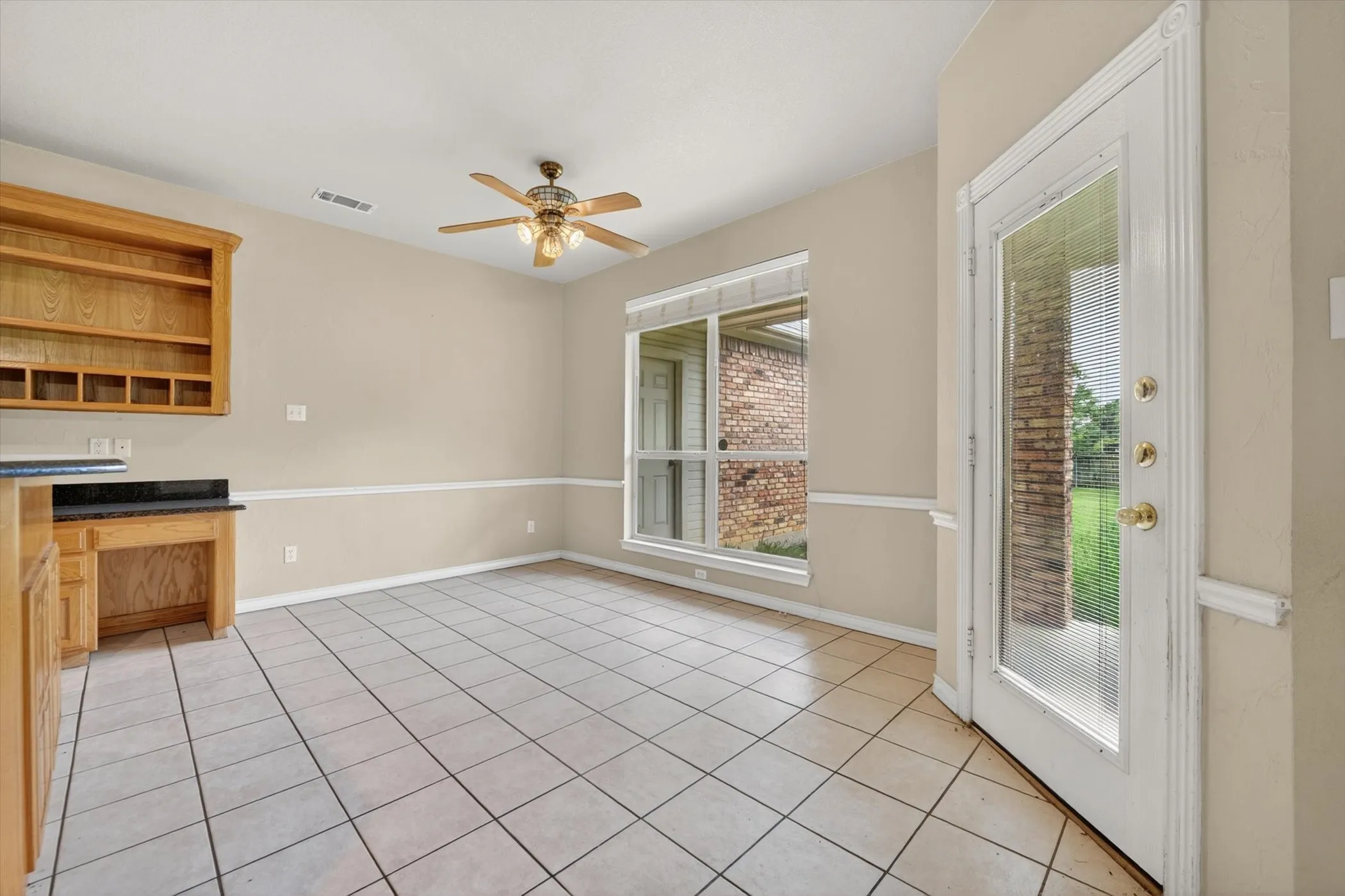 Single Family Residence For Rent in Tarrant County , 914 Dove Creek Trail, Southlake, Texas 76092, 5 Bedroom, 4 Bathroom, 2 Garage spaces, 3,151 Sqft, built in 1998, mls#21274710, Real Estate Agent in Southlake, Homes For Rent in Tarrant county, Homes For Rent in Southlake, Realtor in Southlake Texas, Real Estate Brokerage Independent Realty Texas, Luminita Cordes Realtor