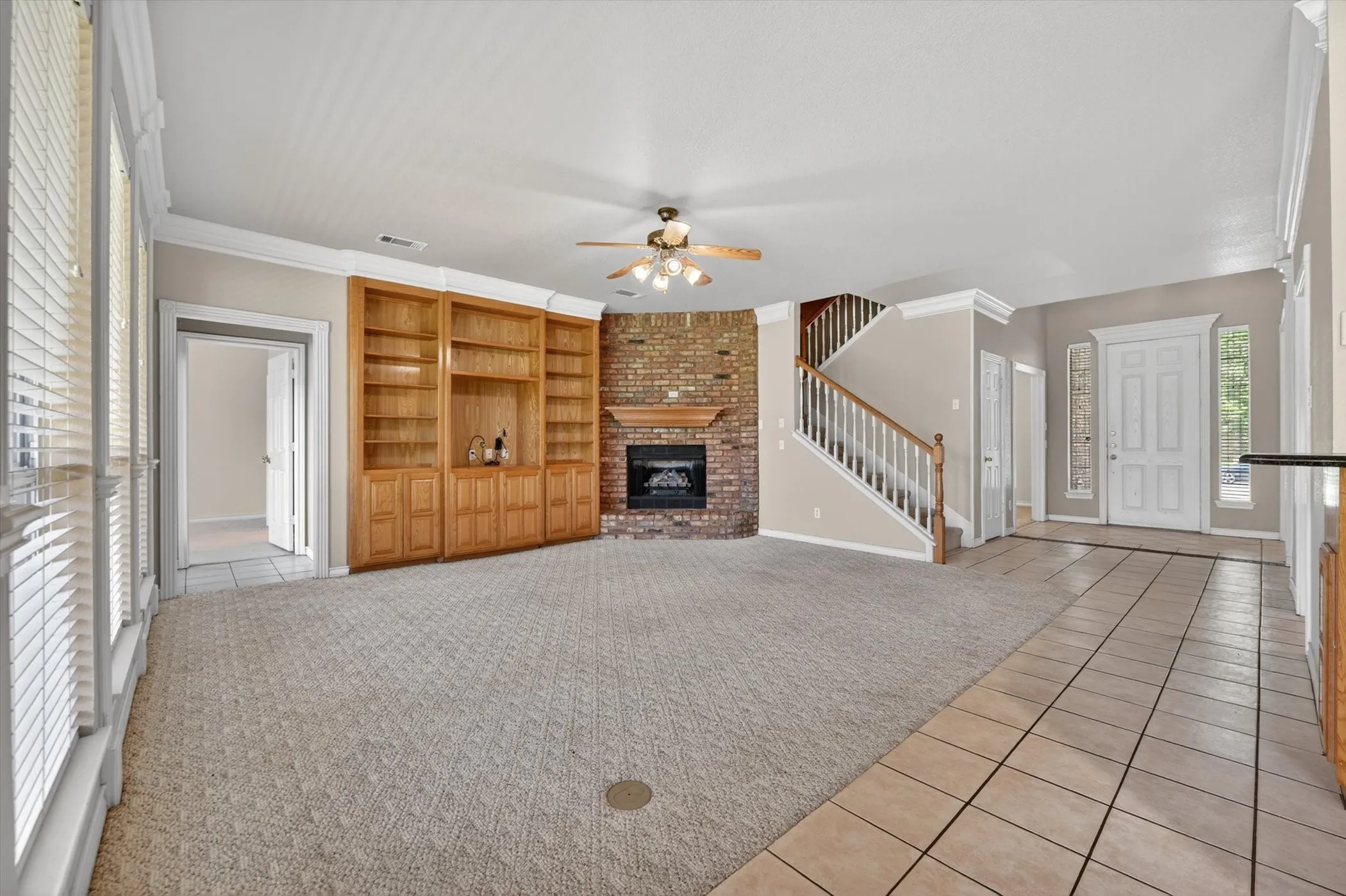 Single Family Residence For Rent in Tarrant County , 914 Dove Creek Trail, Southlake, Texas 76092, 5 Bedroom, 4 Bathroom, 2 Garage spaces, 3,151 Sqft, built in 1998, mls#21274710, Real Estate Agent in Southlake, Homes For Rent in Tarrant county, Homes For Rent in Southlake, Realtor in Southlake Texas, Real Estate Brokerage Independent Realty Texas, Luminita Cordes Realtor