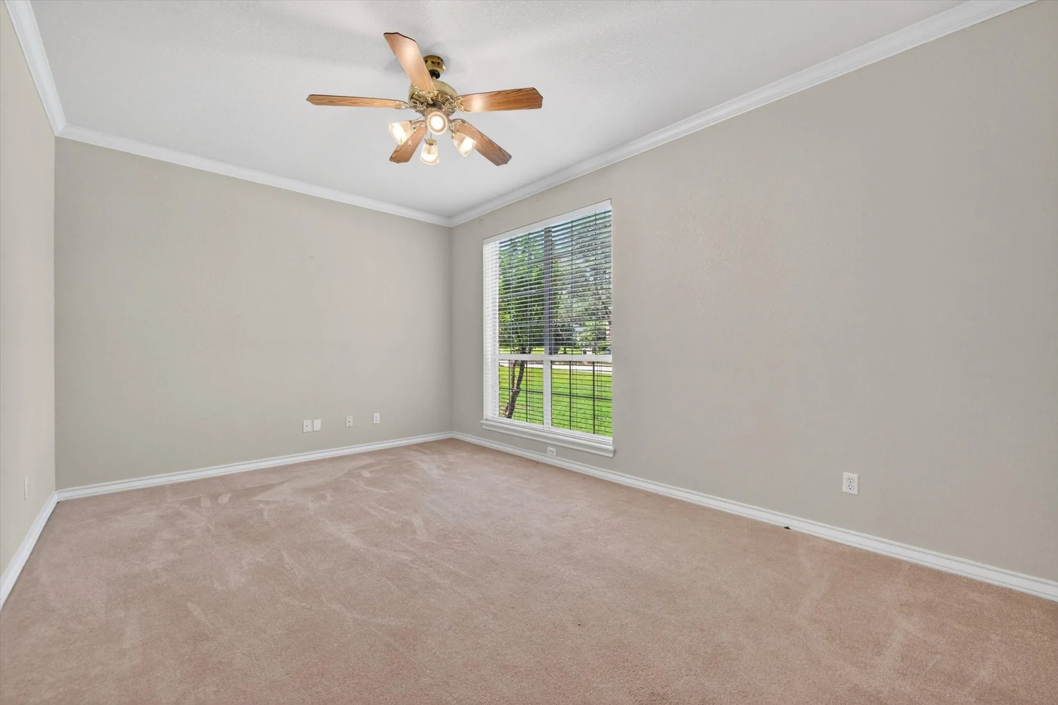 Single Family Residence For Rent in Tarrant County , 914 Dove Creek Trail, Southlake, Texas 76092, 5 Bedroom, 4 Bathroom, 2 Garage spaces, 3,151 Sqft, built in 1998, mls#21274710, Real Estate Agent in Southlake, Homes For Rent in Tarrant county, Homes For Rent in Southlake, Realtor in Southlake Texas, Real Estate Brokerage Independent Realty Texas, Luminita Cordes Realtor