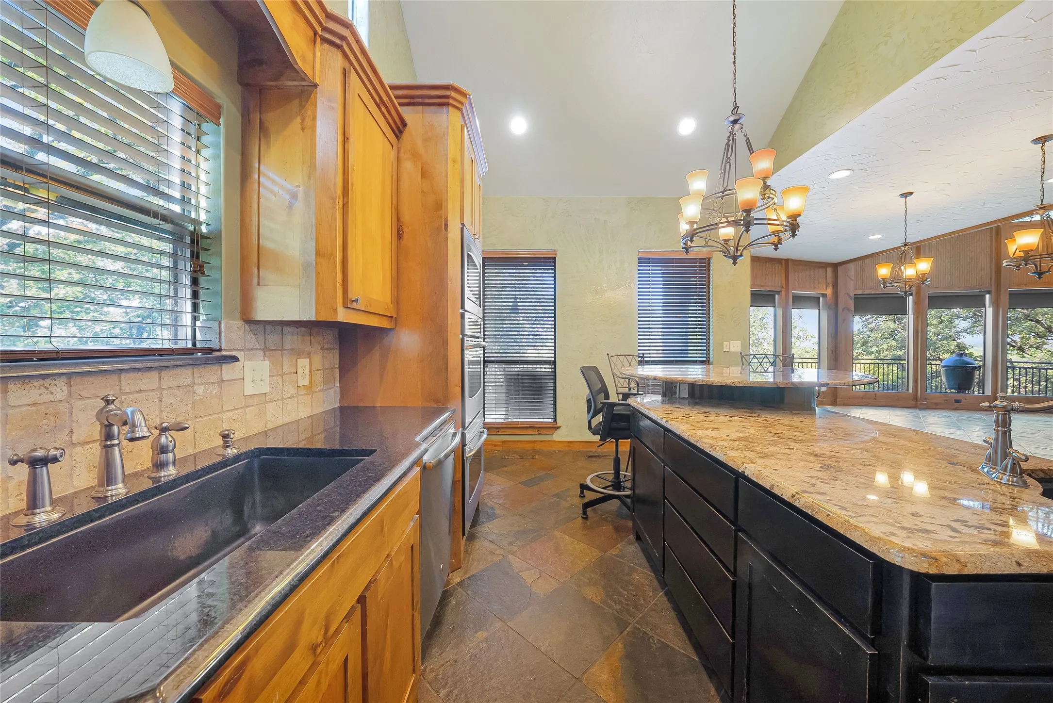 Single Family Residence For Sale in Denton County , 9205 Old Cross Timbers Road, Flower Mound, Texas 75022, 3 Bedroom, 3 Bathroom, 3 Garage spaces, 2,520 Sqft, built in 2005, mls#21259451, Real Estate Agent in Flower Mound, Homes For Sale in Denton county, Homes For Sale in Flower Mound, Realtor in Flower Mound Texas, Real Estate Brokerage Independent Realty Texas, Luminita Cordes Realtor