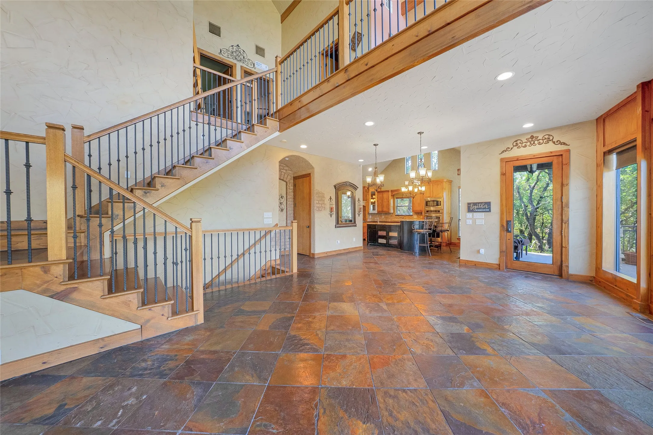 Single Family Residence For Sale in Denton County , 9205 Old Cross Timbers Road, Flower Mound, Texas 75022, 3 Bedroom, 3 Bathroom, 3 Garage spaces, 2,520 Sqft, built in 2005, mls#21259451, Real Estate Agent in Flower Mound, Homes For Sale in Denton county, Homes For Sale in Flower Mound, Realtor in Flower Mound Texas, Real Estate Brokerage Independent Realty Texas, Luminita Cordes Realtor