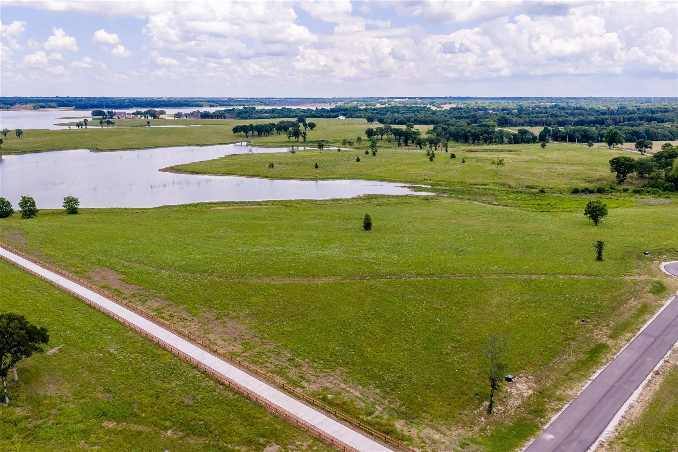 Improved Land For Sale in Fannin County , 220 Lakeshore Lane, Windom, Texas 75492, 0, 0, Garage spaces, 0 Sqft, built in 0, mls#21276242, Real Estate Agent in Windom, Homes For Sale in Fannin county, Homes For Sale in Windom, Realtor in Windom Texas, Real Estate Brokerage Independent Realty Texas, Luminita Cordes Realtor