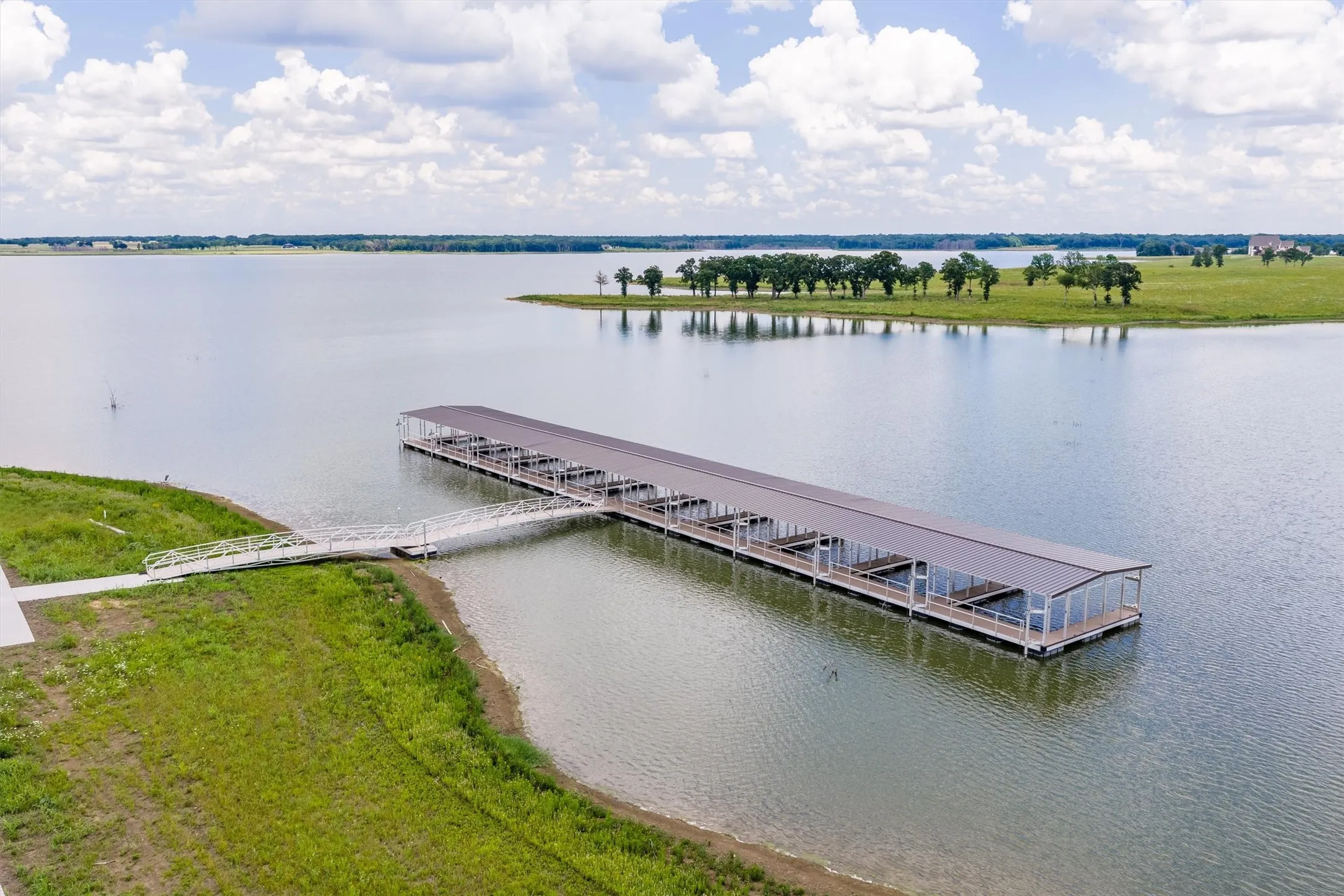 Improved Land For Sale in Fannin County , 220 Lakeshore Lane, Windom, Texas 75492, 0, 0, Garage spaces, 0 Sqft, built in 0, mls#21276242, Real Estate Agent in Windom, Homes For Sale in Fannin county, Homes For Sale in Windom, Realtor in Windom Texas, Real Estate Brokerage Independent Realty Texas, Luminita Cordes Realtor