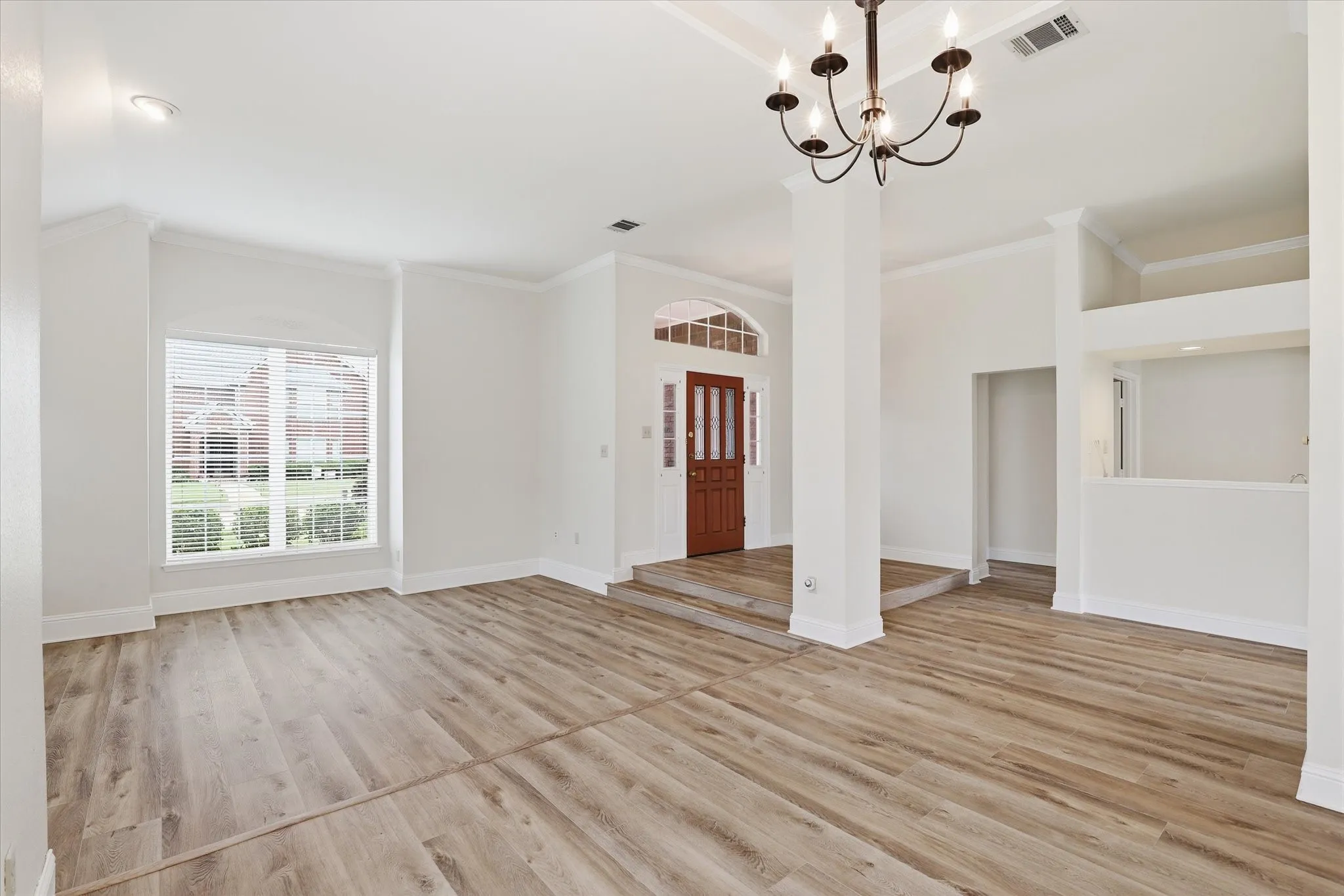 Single Family Residence For Sale in Collin County , 3713 Legendary Lane, Plano, Texas 75023, 3 Bedroom, 2 Bathroom, 2 Garage spaces, 2,031 Sqft, built in 1988, Price $475,000, mls#21277208, Real Estate Agent in Plano, Homes For Sale in Collin county, Homes For Sale in Plano, Realtor in Plano Texas, Real Estate Brokerage Independent Realty Texas, Luminita Cordes Realtor