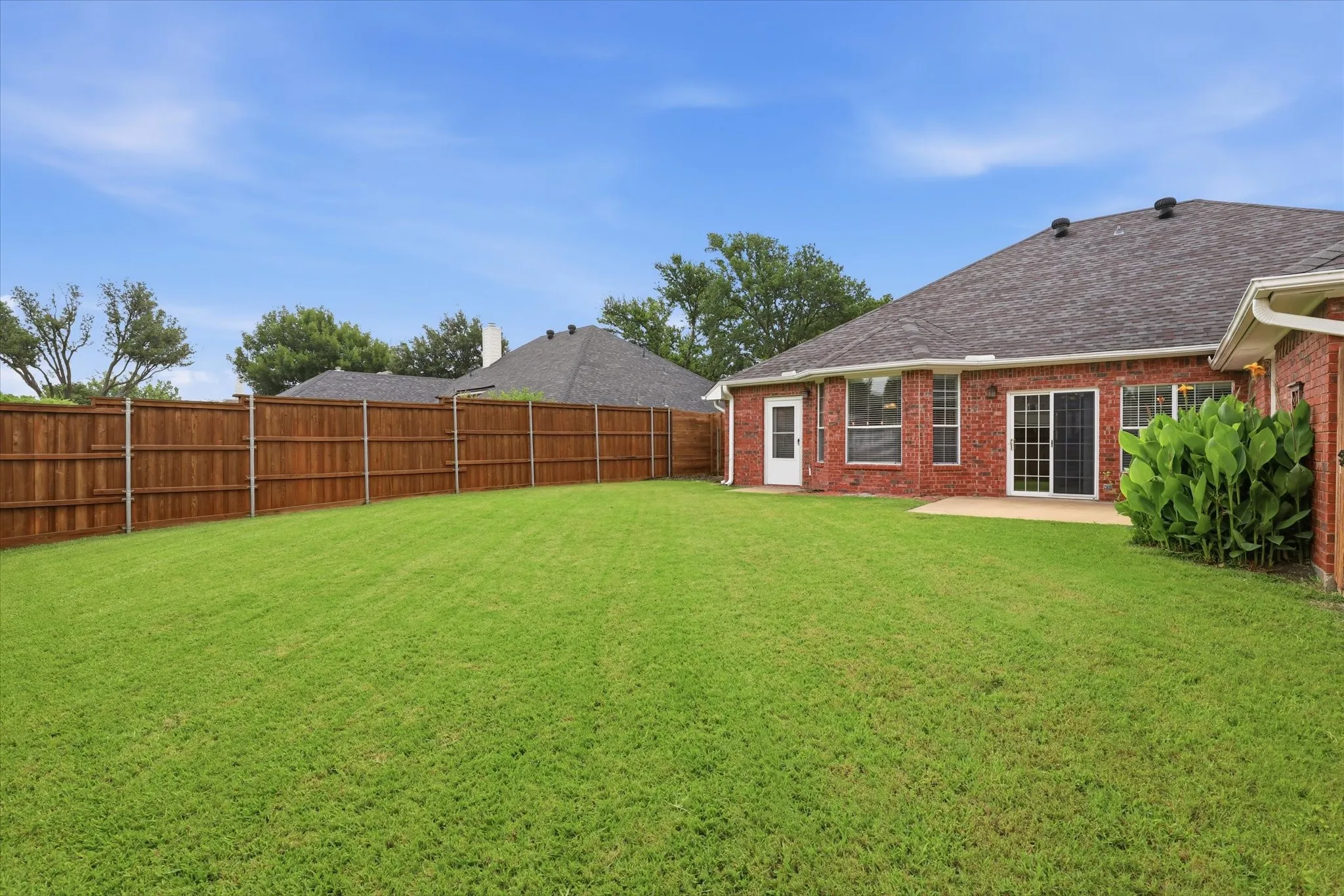 Single Family Residence For Sale in Collin County , 3713 Legendary Lane, Plano, Texas 75023, 3 Bedroom, 2 Bathroom, 2 Garage spaces, 2,031 Sqft, built in 1988, Price $475,000, mls#21277208, Real Estate Agent in Plano, Homes For Sale in Collin county, Homes For Sale in Plano, Realtor in Plano Texas, Real Estate Brokerage Independent Realty Texas, Luminita Cordes Realtor
