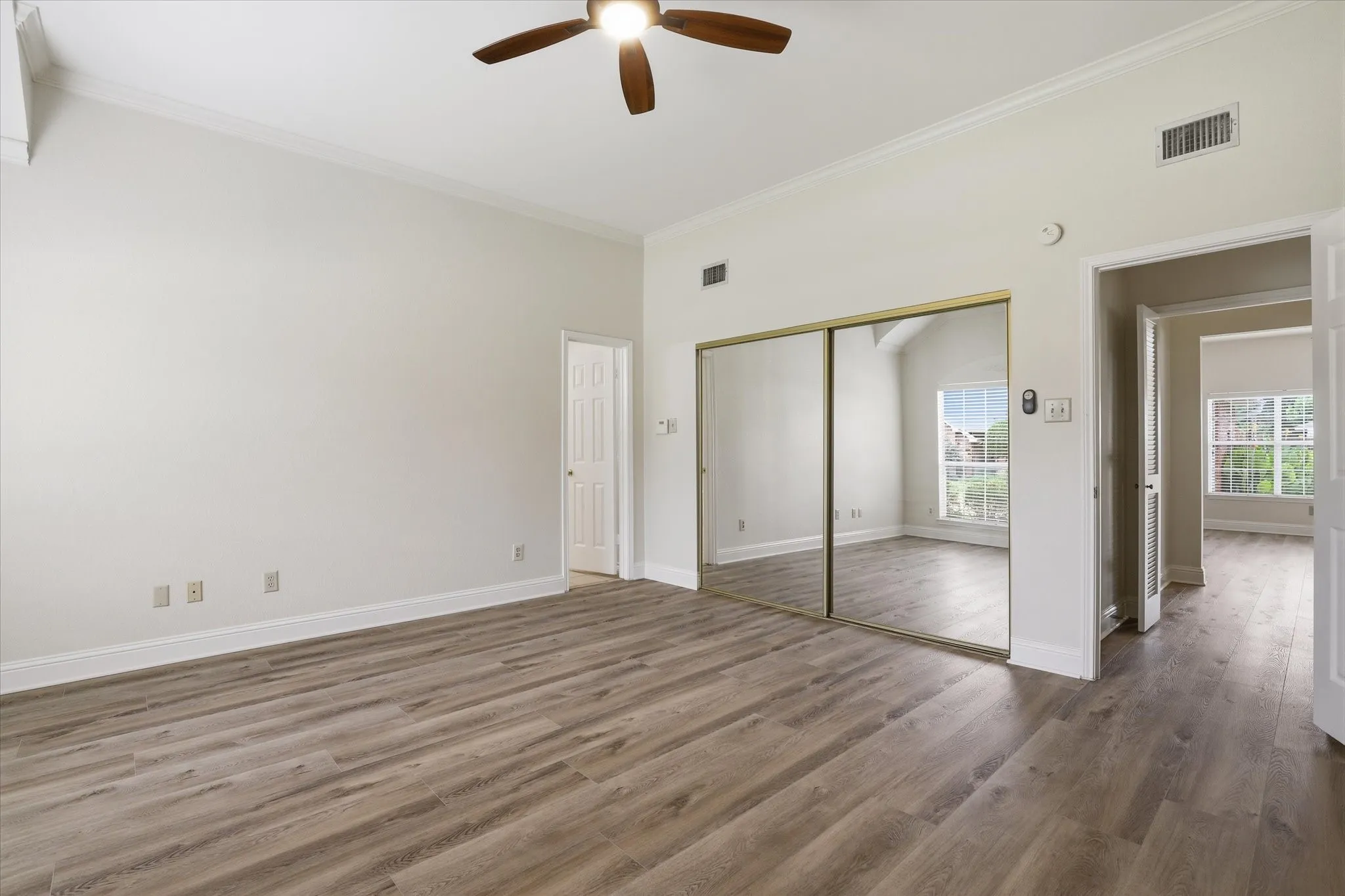 Single Family Residence For Sale in Collin County , 3713 Legendary Lane, Plano, Texas 75023, 3 Bedroom, 2 Bathroom, 2 Garage spaces, 2,031 Sqft, built in 1988, Price $475,000, mls#21277208, Real Estate Agent in Plano, Homes For Sale in Collin county, Homes For Sale in Plano, Realtor in Plano Texas, Real Estate Brokerage Independent Realty Texas, Luminita Cordes Realtor