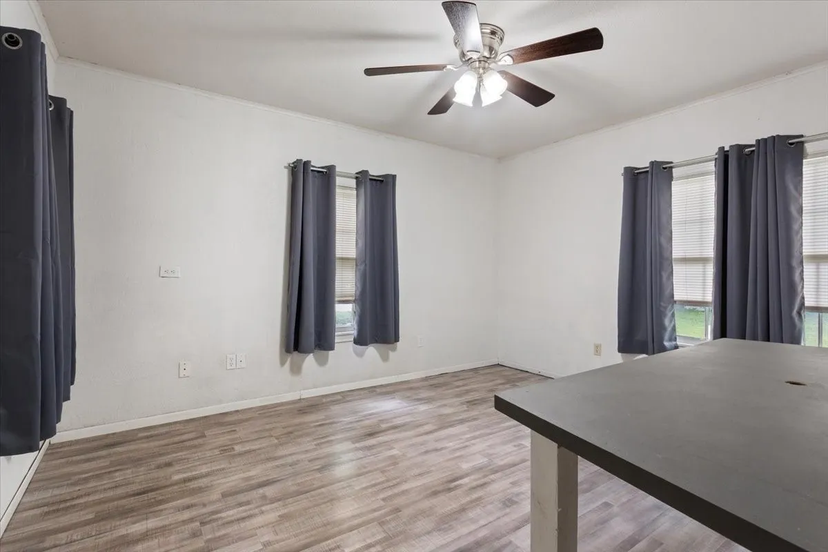 Single Family Residence For Sale in Bosque County , 802 Avenue A, Valley Mills, Texas 76689, 2 Bedroom, 1 Bathroom, Garage spaces, 1,236 Sqft, built in 1950, mls#21276848, Real Estate Agent in Valley Mills, Homes For Sale in Bosque county, Homes For Sale in Valley Mills, Realtor in Valley Mills Texas, Real Estate Brokerage Independent Realty Texas, Luminita Cordes Realtor