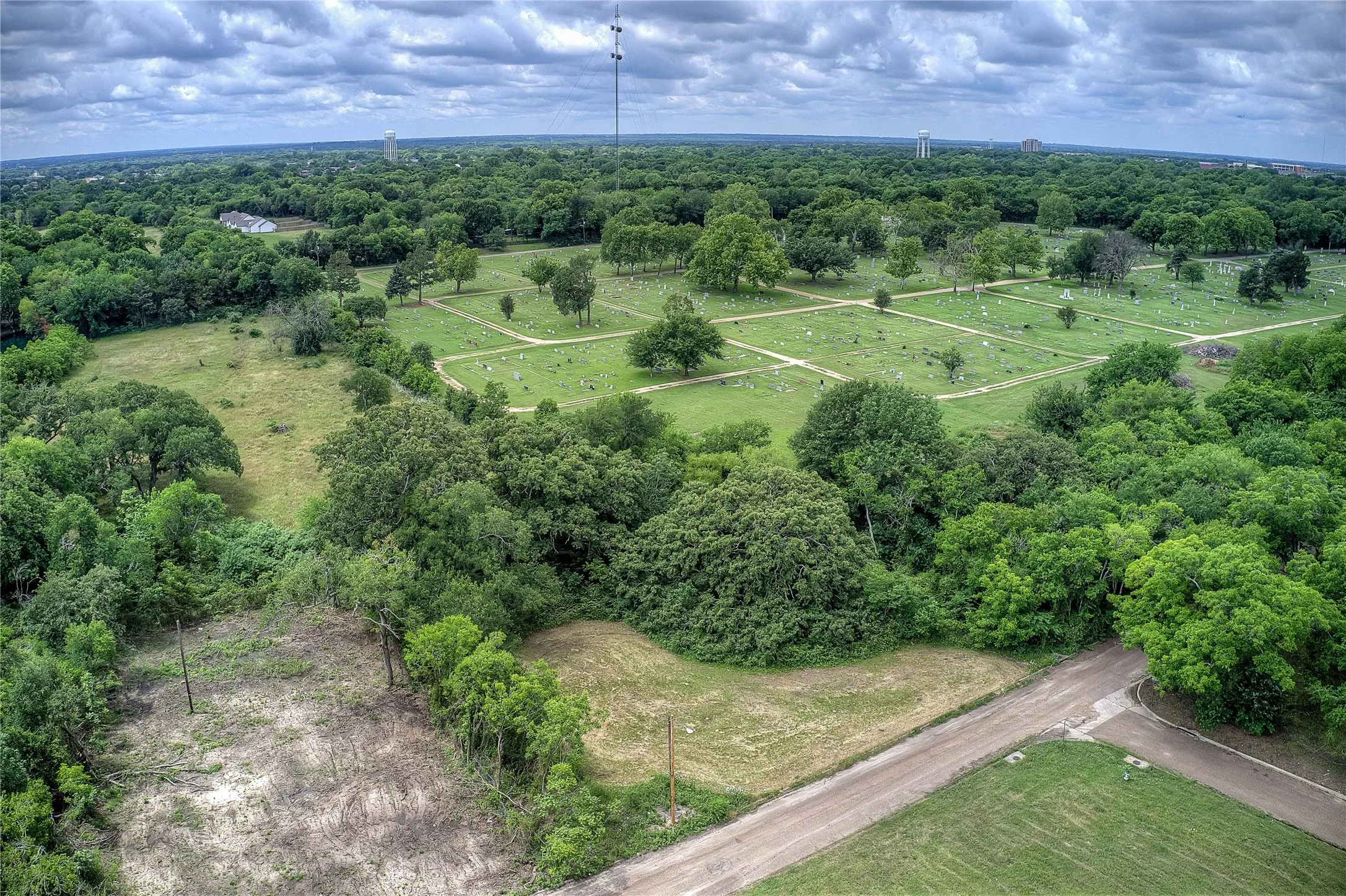 Unimproved Land For Sale in Hunt County , TBD Sycamore Street, Commerce, Texas 75428, 0, 0, Garage spaces, 0 Sqft, built in 0, mls#21277580, Real Estate Agent in Commerce, Homes For Sale in Hunt county, Homes For Sale in Commerce, Realtor in Commerce Texas, Real Estate Brokerage Independent Realty Texas, Luminita Cordes Realtor